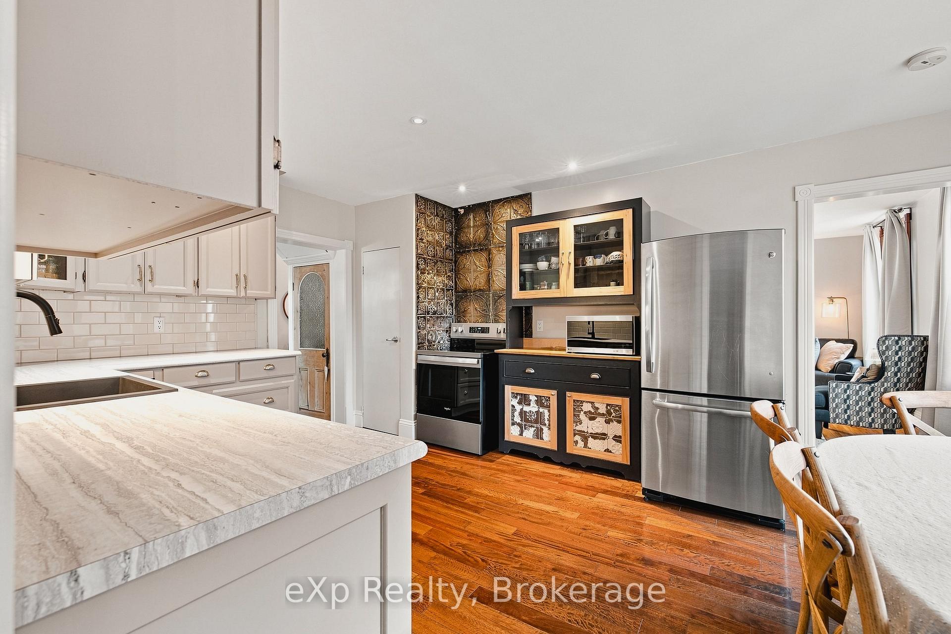 Photo 13 of 51 Osprey Street S, Southgate — HOMEH