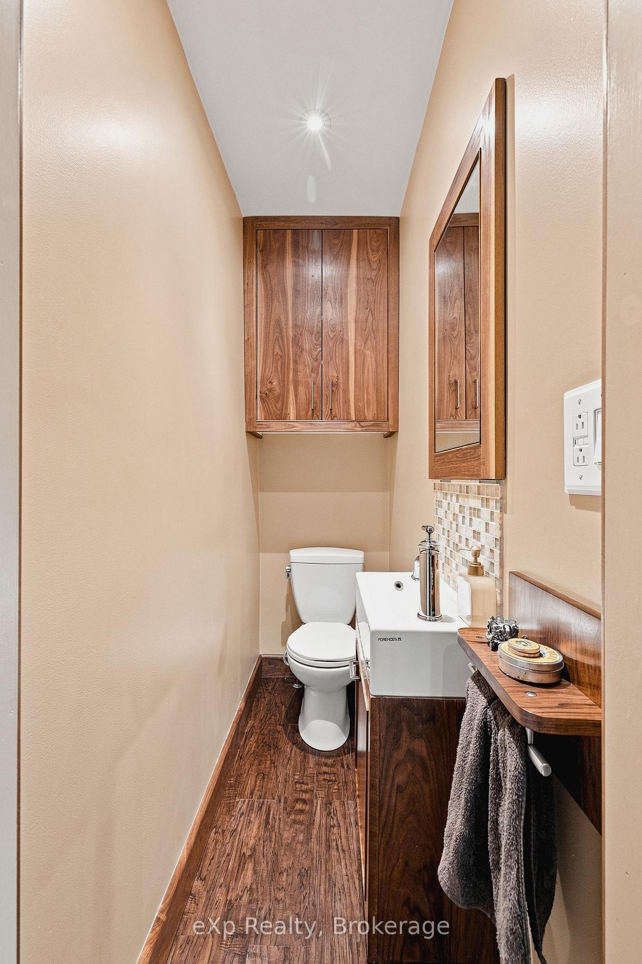 Photo 18 of 51 Osprey Street S, Southgate — HOMEH