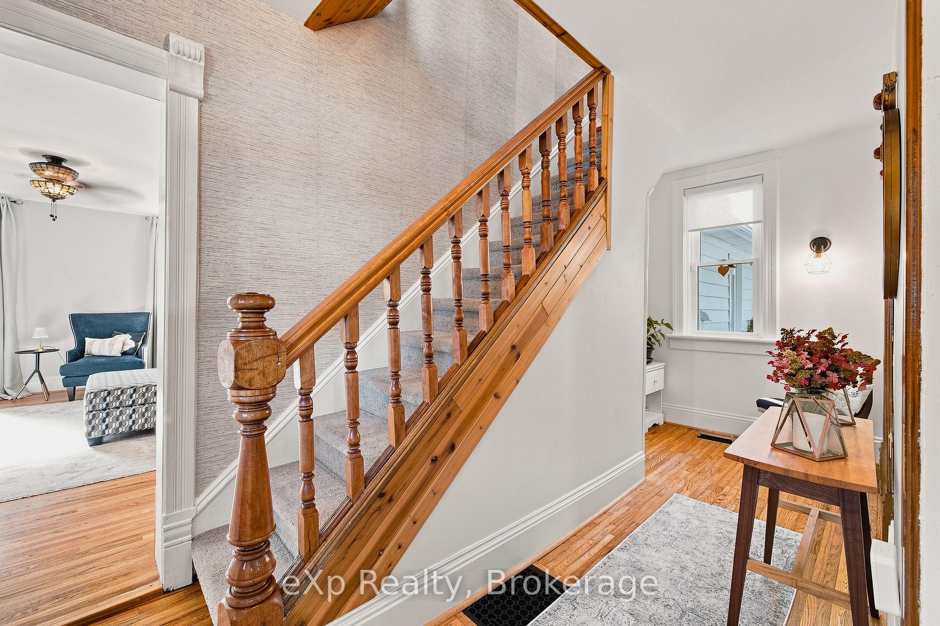 Photo 20 of 51 Osprey Street S, Southgate — HOMEH