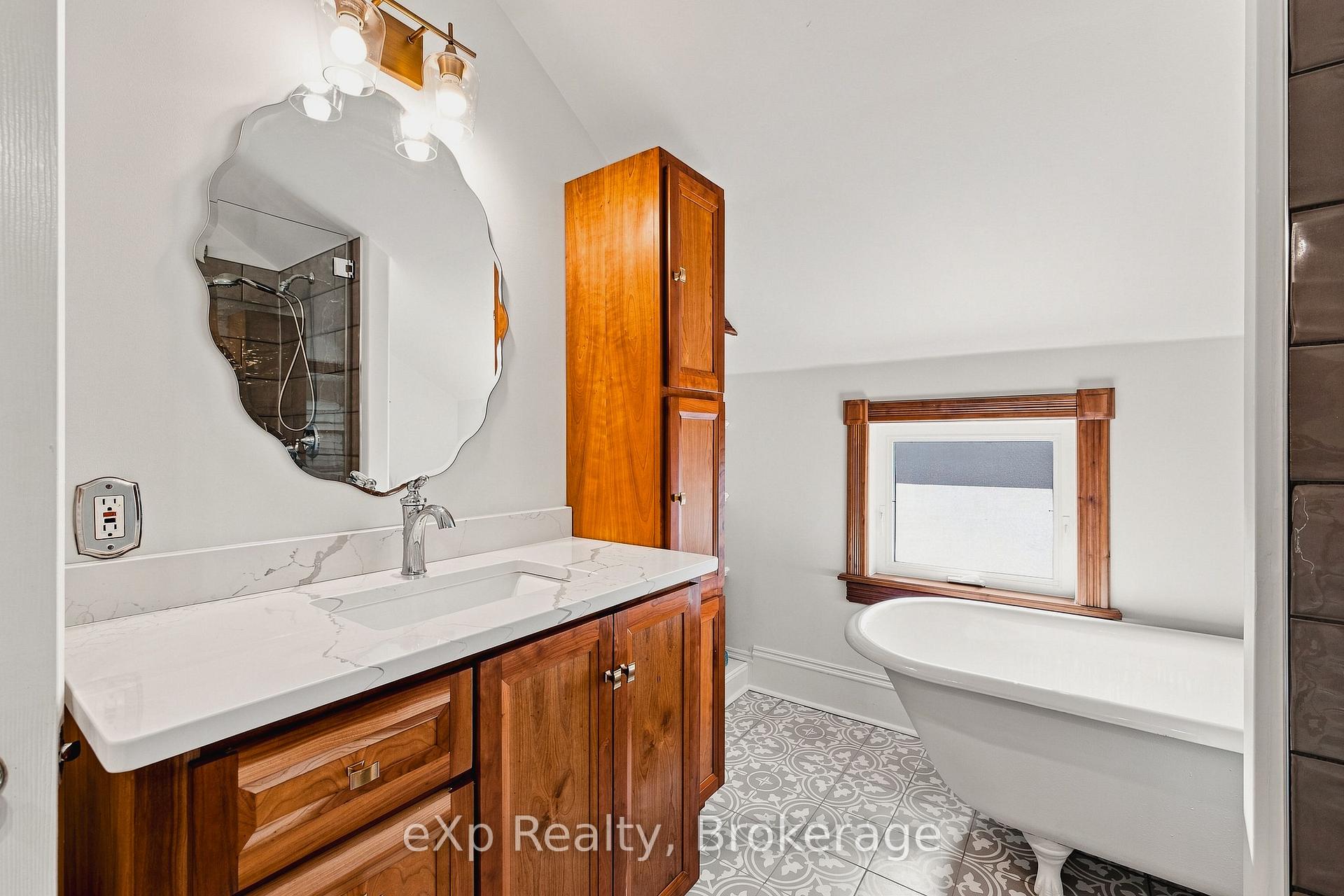 Photo 31 of 51 Osprey Street S, Southgate — HOMEH