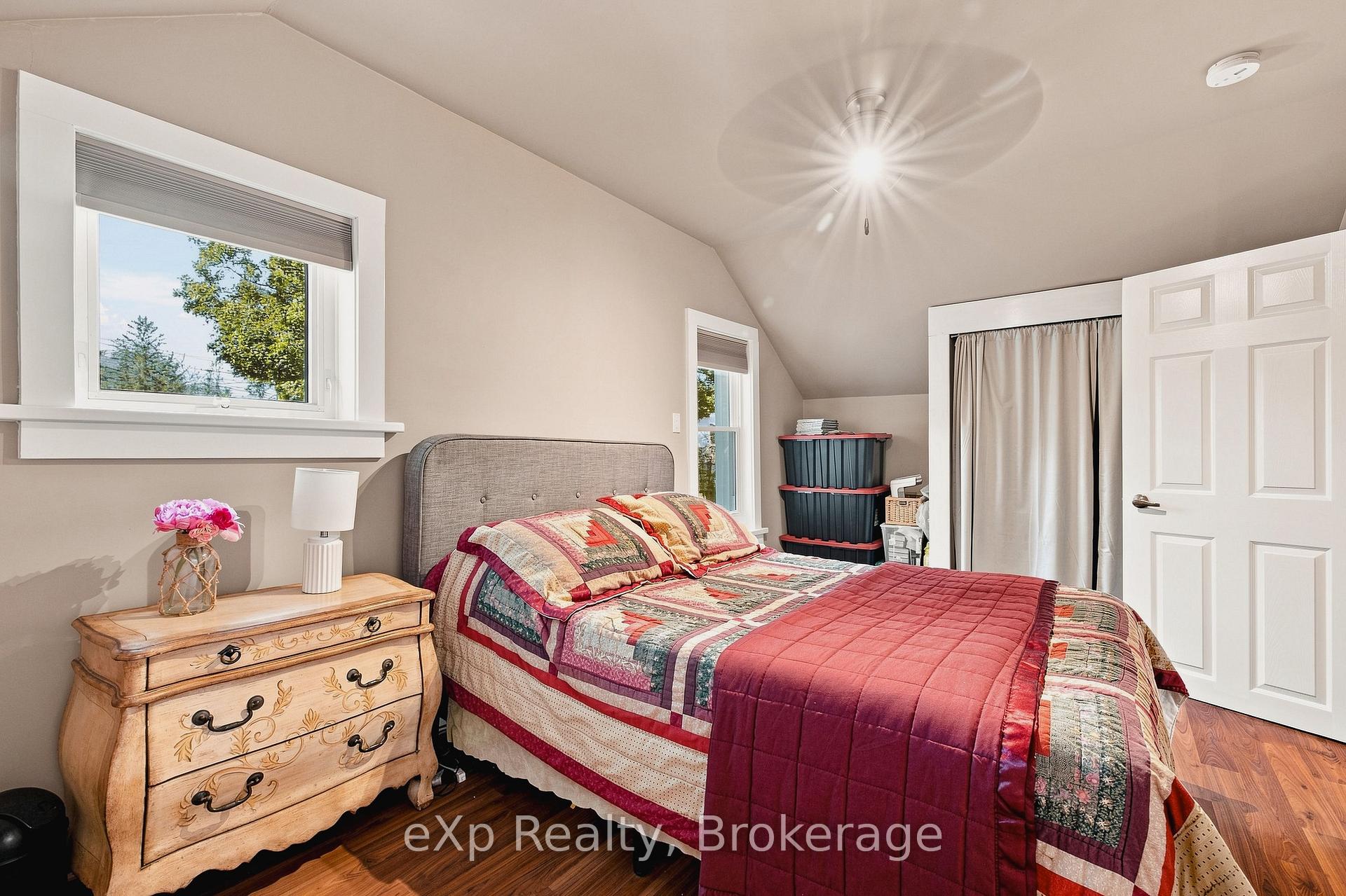Photo 35 of 51 Osprey Street S, Southgate — HOMEH