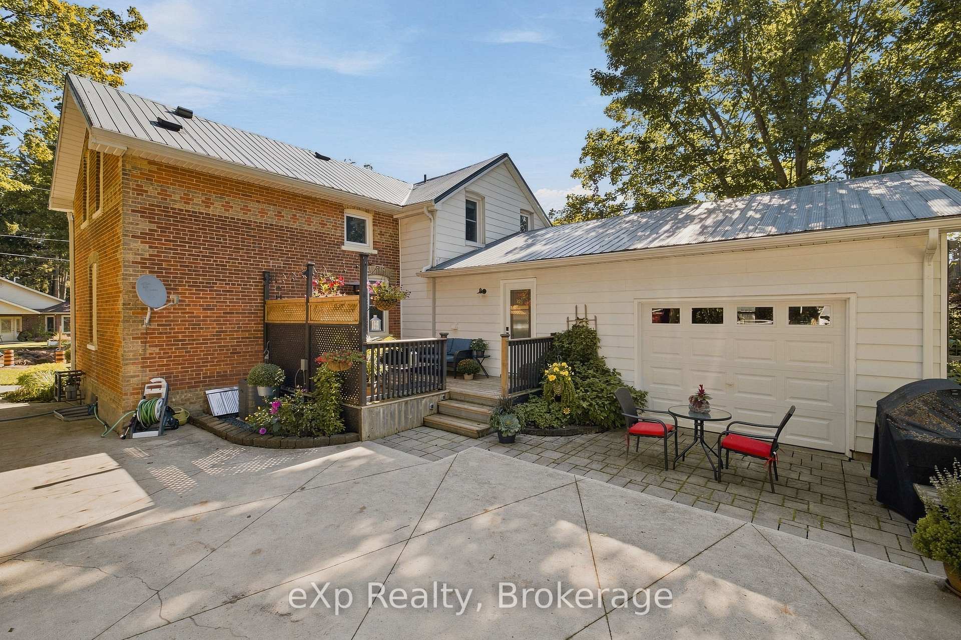 Photo 37 of 51 Osprey Street S, Southgate — HOMEH
