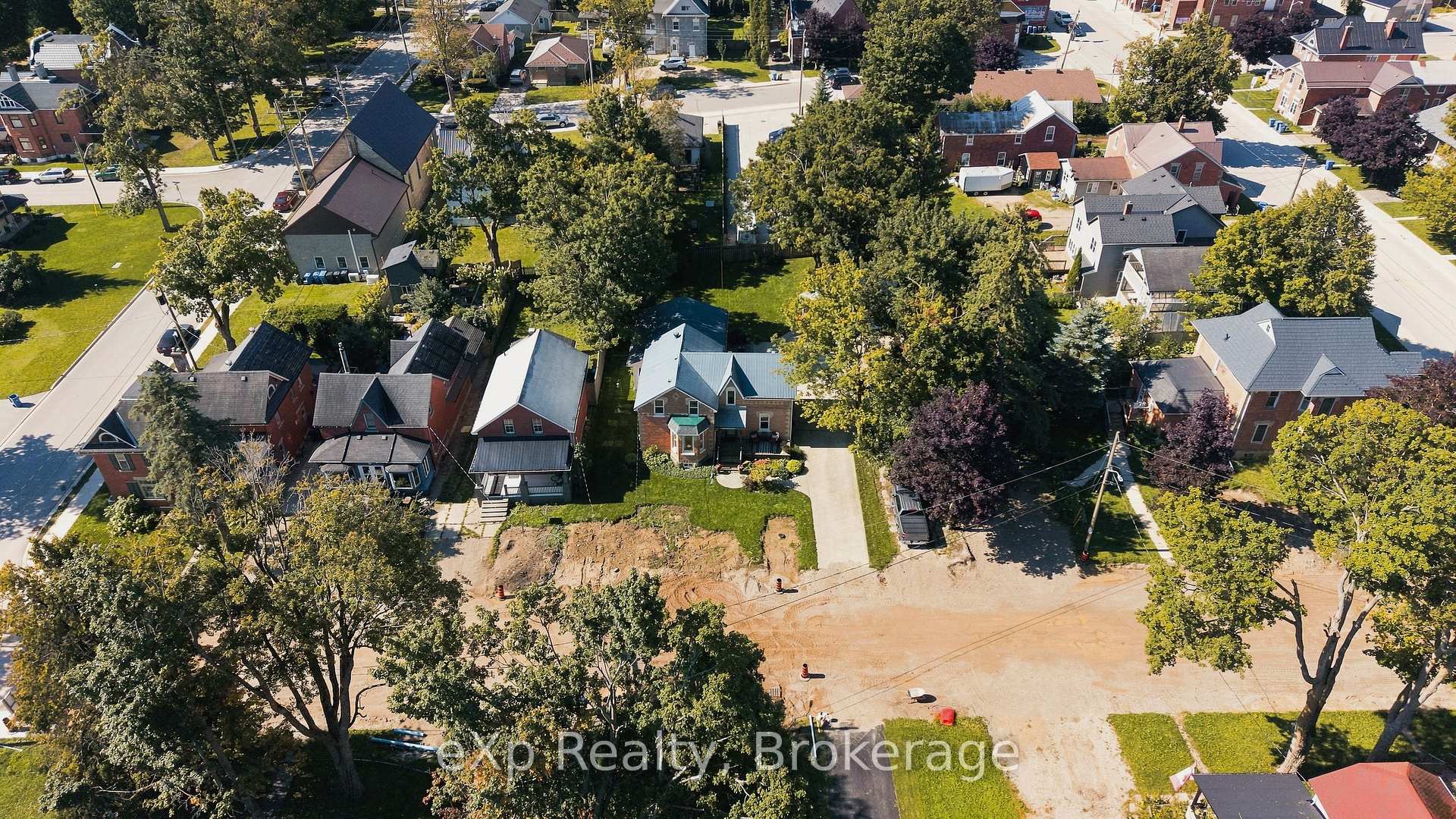 Photo 44 of 51 Osprey Street S, Southgate — HOMEH