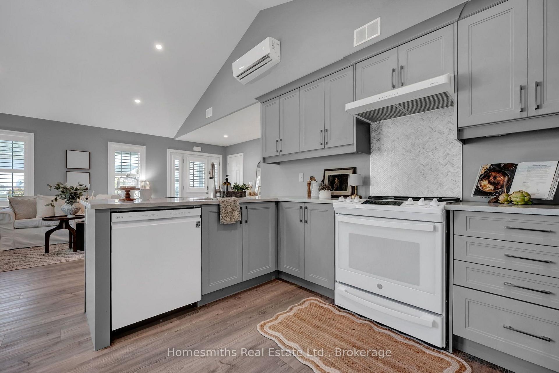 Photo 21 of Unit 404, 300 Croft Street, Port Hope — HOMEH