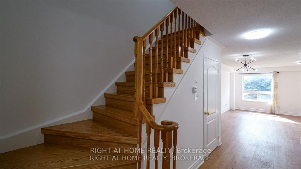 Photo 7 of 3956 Stardust Drive, Mississauga, Churchill Meadows — HOMEH