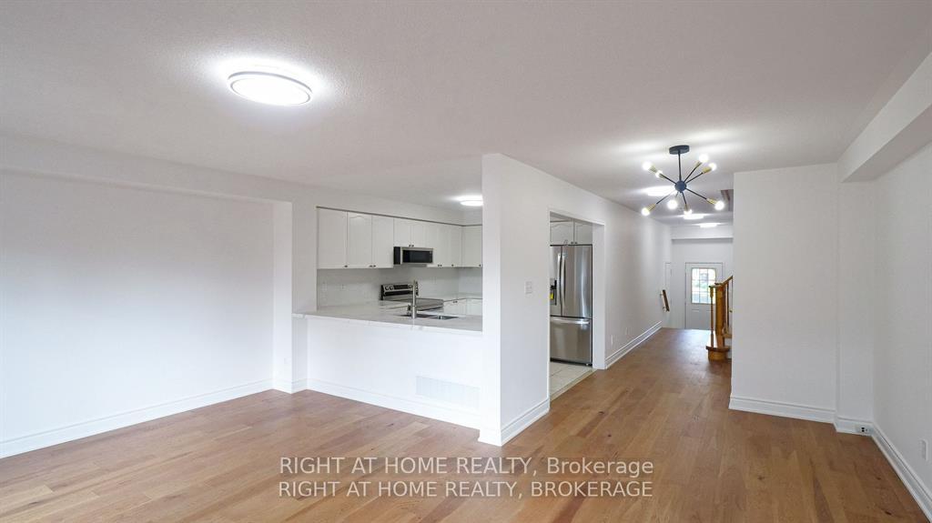 Photo 9 of 3956 Stardust Drive, Mississauga, Churchill Meadows — HOMEH