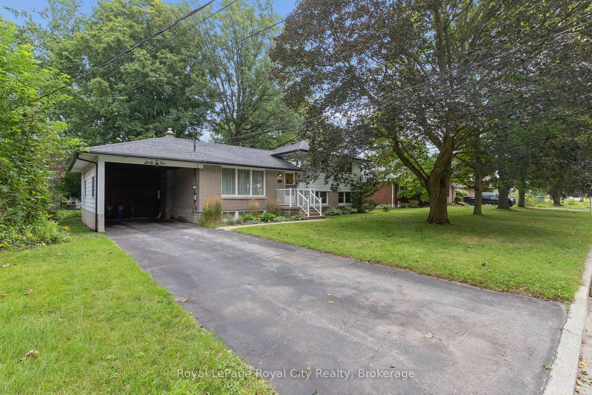 Photo 4 of 62 Rodney Boulevard, Guelph, Dovercliffe Park/Old University — HOMEH