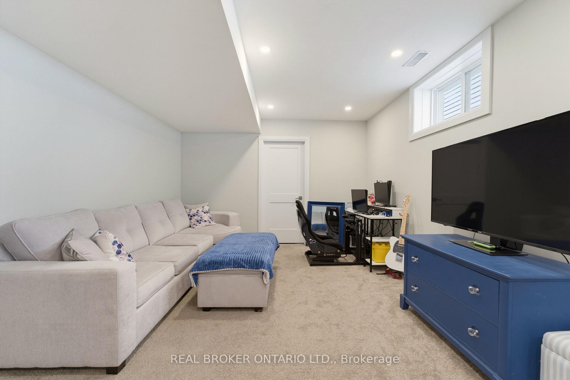 Photo 15 of 98 Woodberry Crescent, Woolwich, Confederation Heights — HOMEH