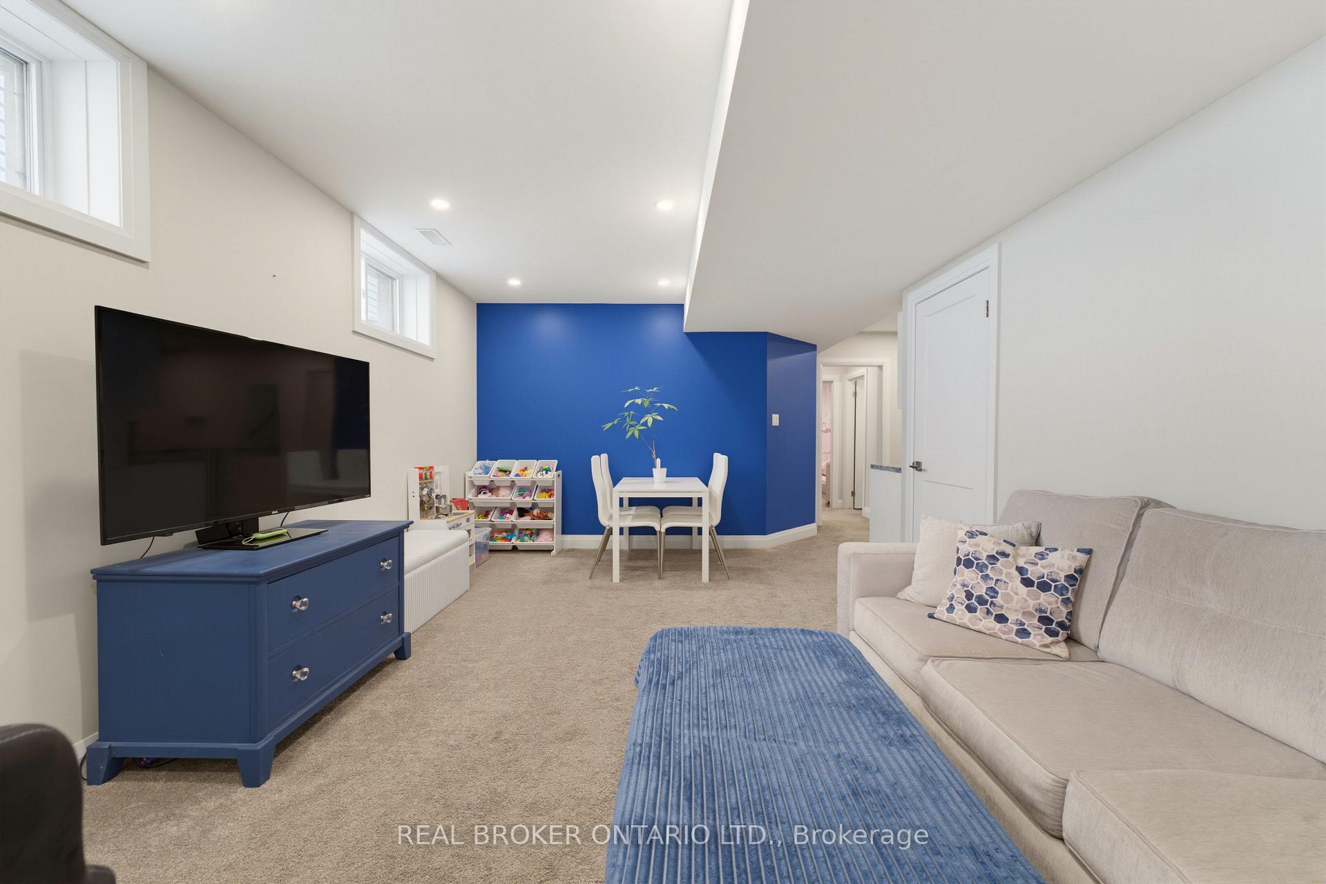 Photo 16 of 98 Woodberry Crescent, Woolwich, Confederation Heights — HOMEH