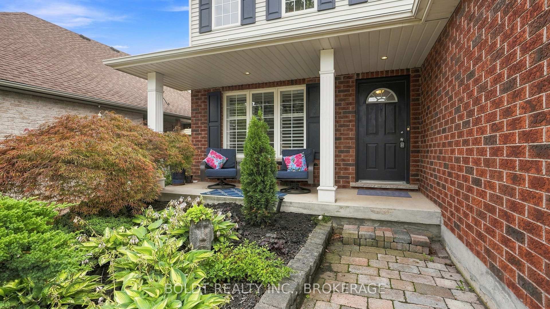Photo 3 of 4 Arlene Street, St. Catharines, Rykert/Vansickle — HOMEH