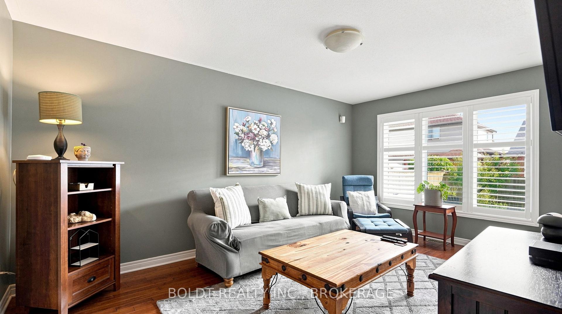 Photo 8 of 4 Arlene Street, St. Catharines, Rykert/Vansickle — HOMEH