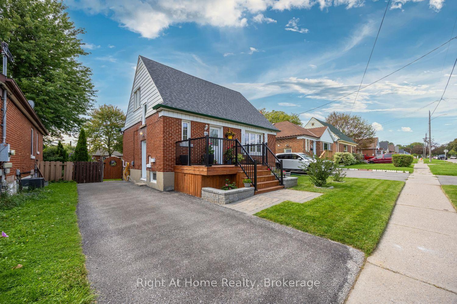 Photo 3 of 128 Lasalle Avenue, Oshawa, Central — HOMEH