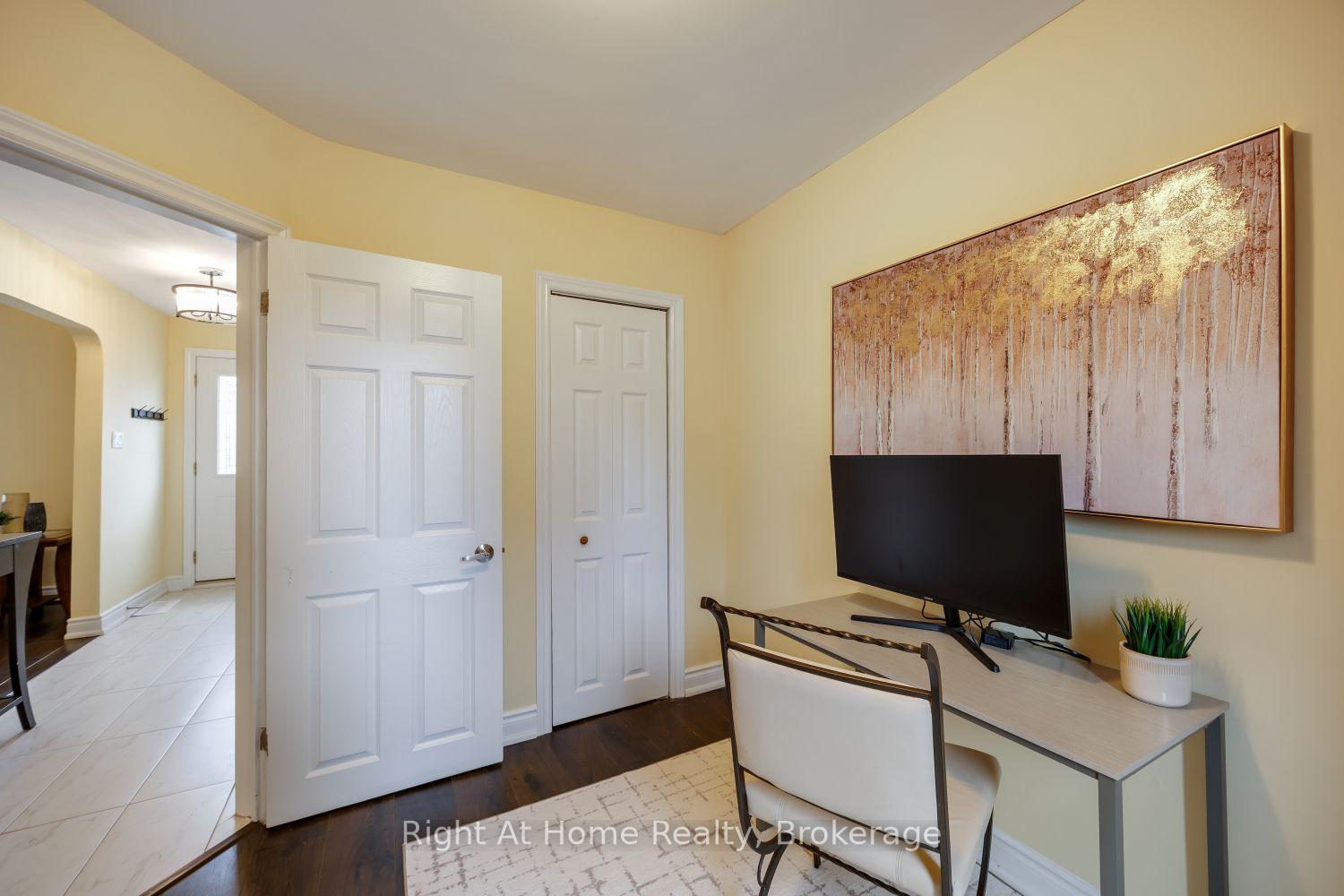 Photo 21 of 128 Lasalle Avenue, Oshawa, Central — HOMEH