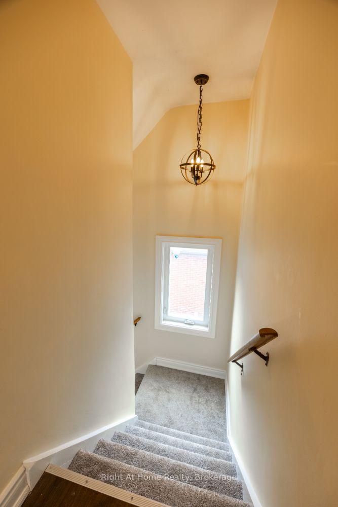 Photo 22 of 128 Lasalle Avenue, Oshawa, Central — HOMEH