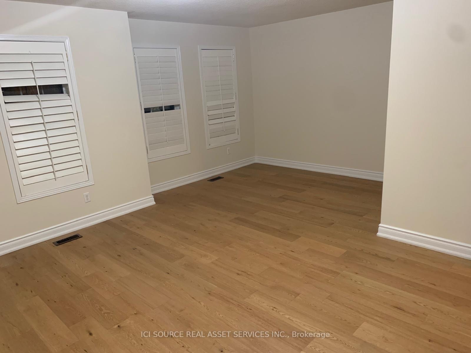 Photo 7 of Unit Upper, 4783 Apple Blossom Circle, Mississauga, East Credit — HOMEH