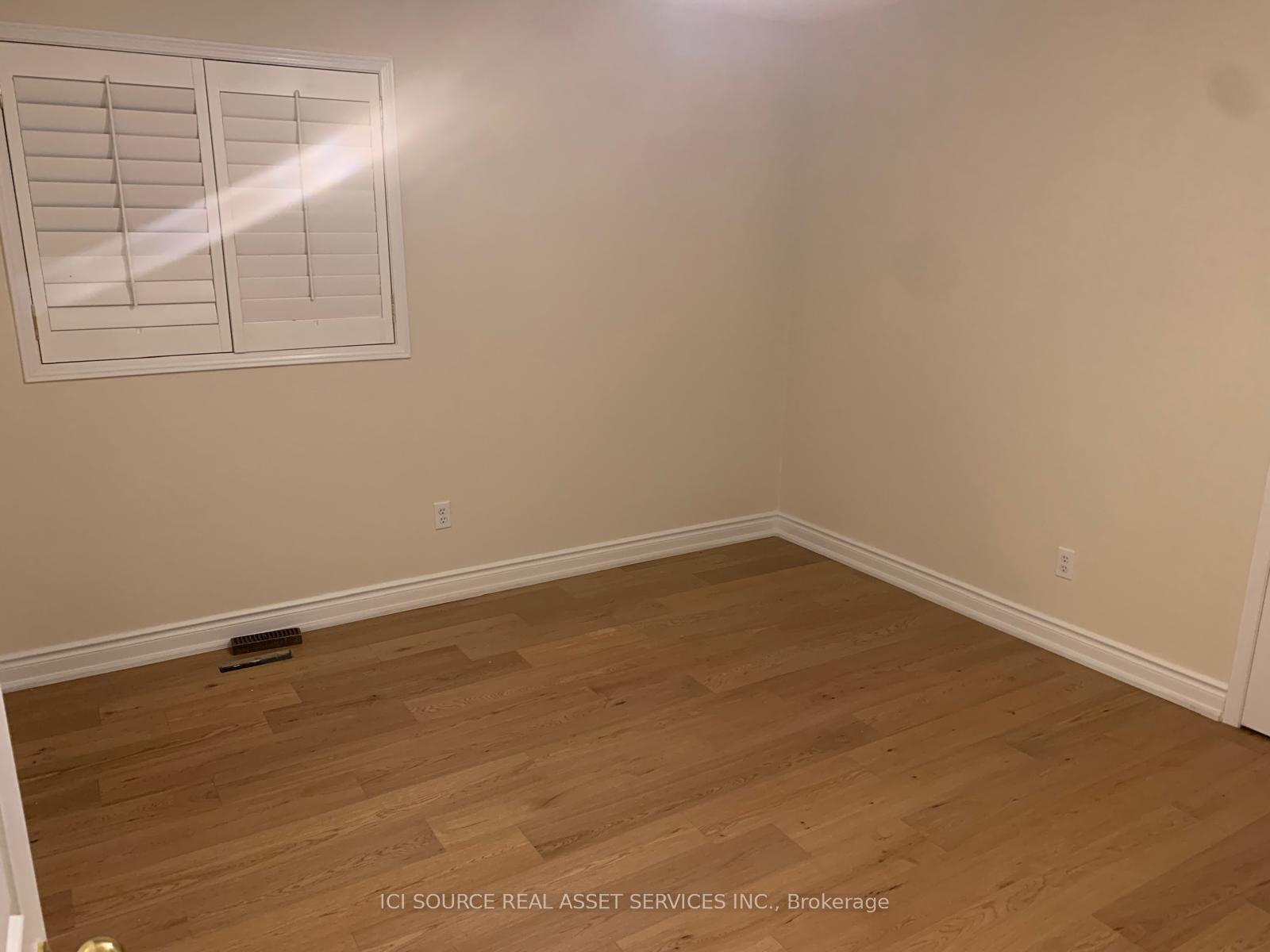 Photo 8 of Unit Upper, 4783 Apple Blossom Circle, Mississauga, East Credit — HOMEH