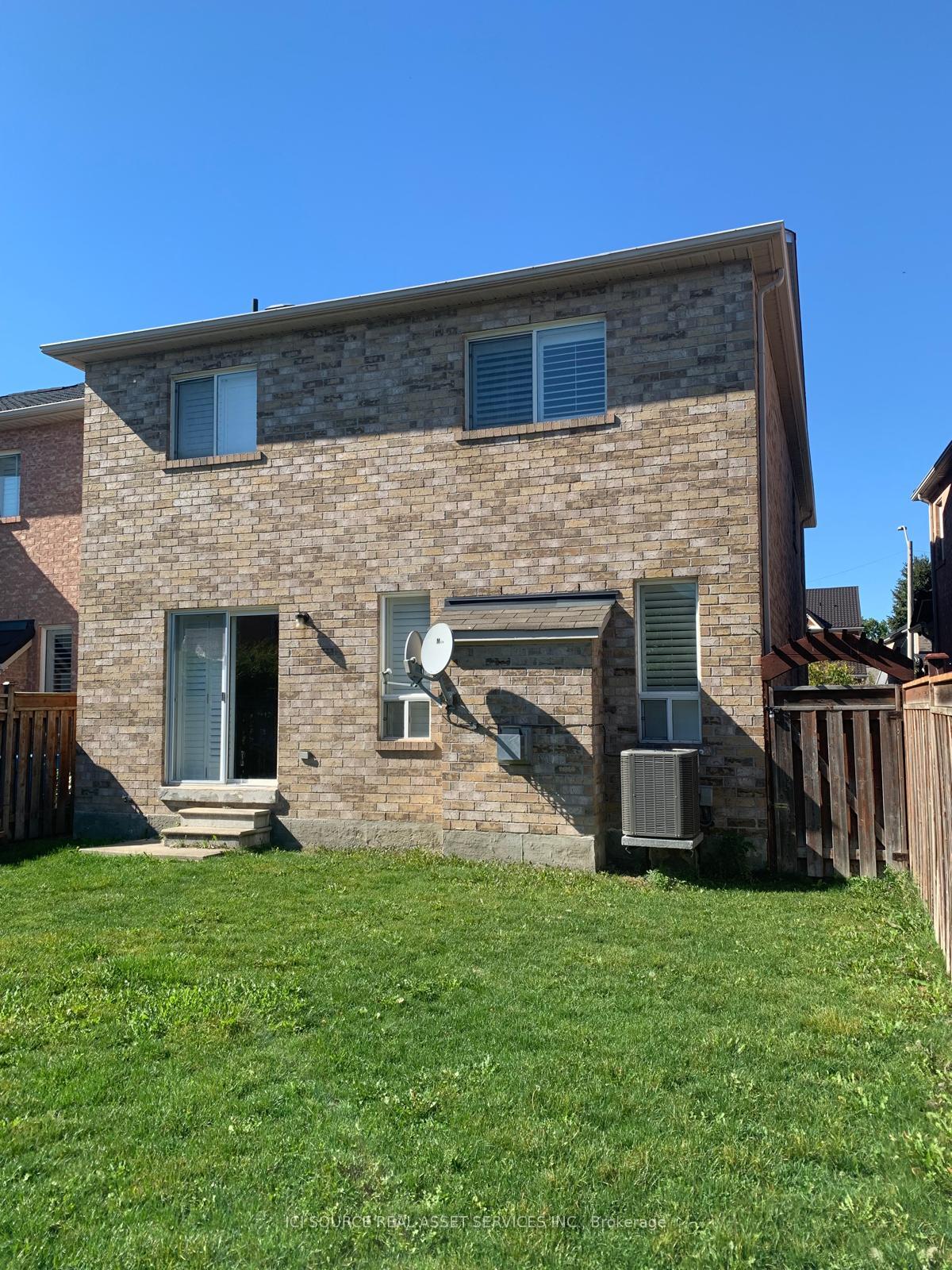 Photo 10 of Unit Upper, 4783 Apple Blossom Circle, Mississauga, East Credit — HOMEH
