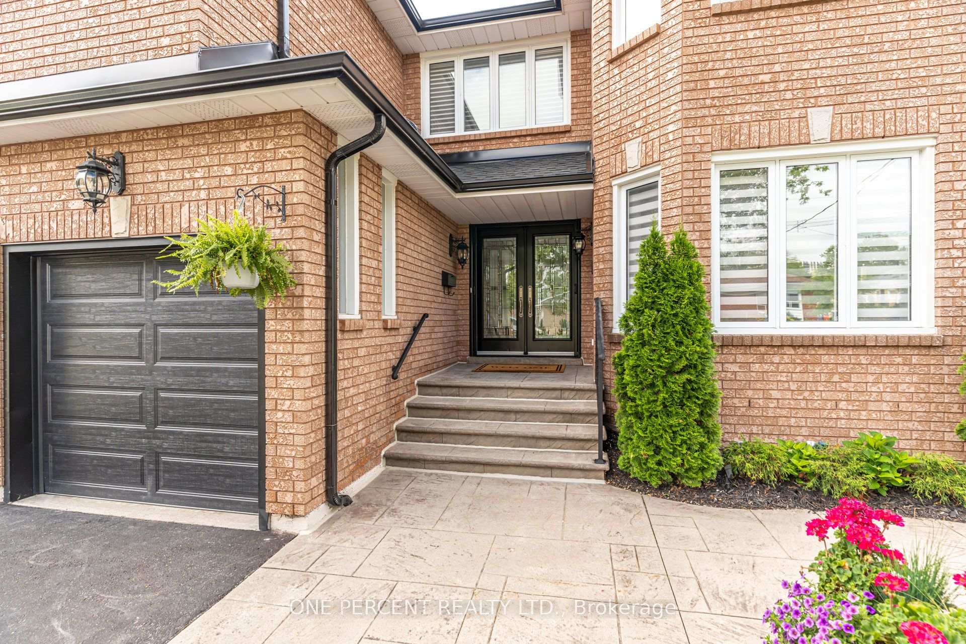 Photo 4 of 7 Mendip Crescent, Scarborough, Dorset Park — HOMEH