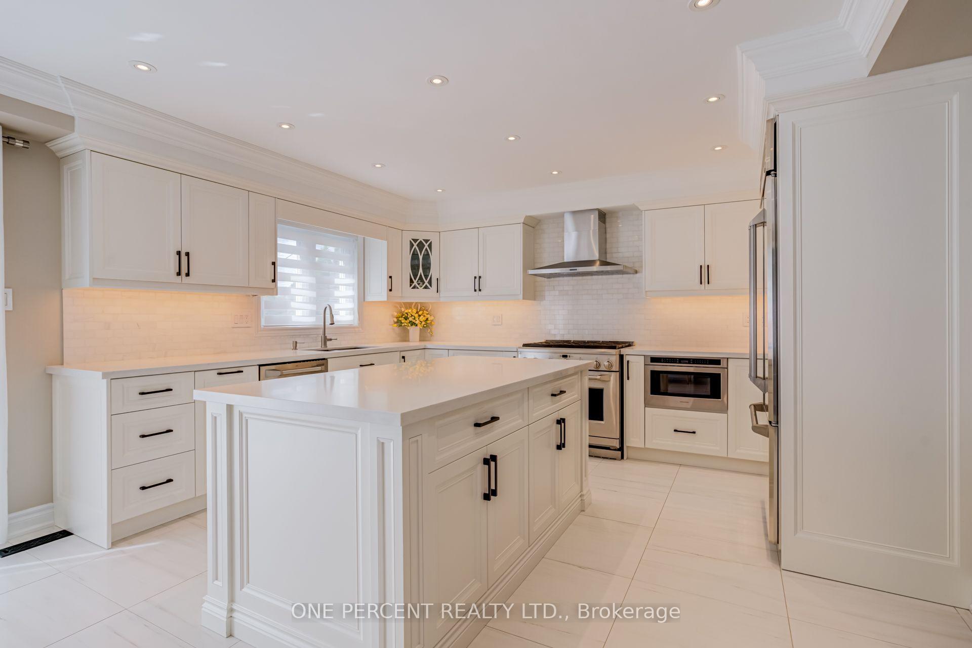 Photo 14 of 7 Mendip Crescent, Scarborough, Dorset Park — HOMEH