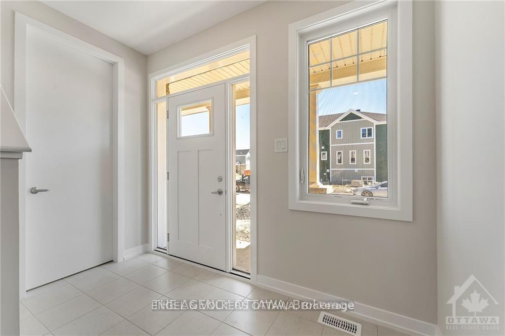 Photo 2 of 89 Hackamore Crescent, Ottawa, Goulbourn Twp From Franktown Rd/South To Rideau — HOMEH