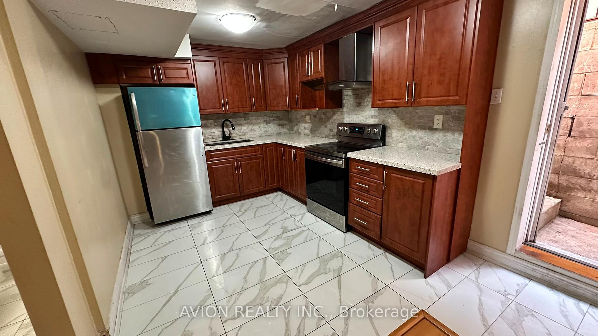 Photo 5 of Unit (Basement Apartment), 7 Fairty Drive, Markham, Middlefield — HOMEH