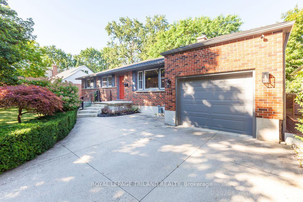 Photo of 315 Bloxam Avenue
