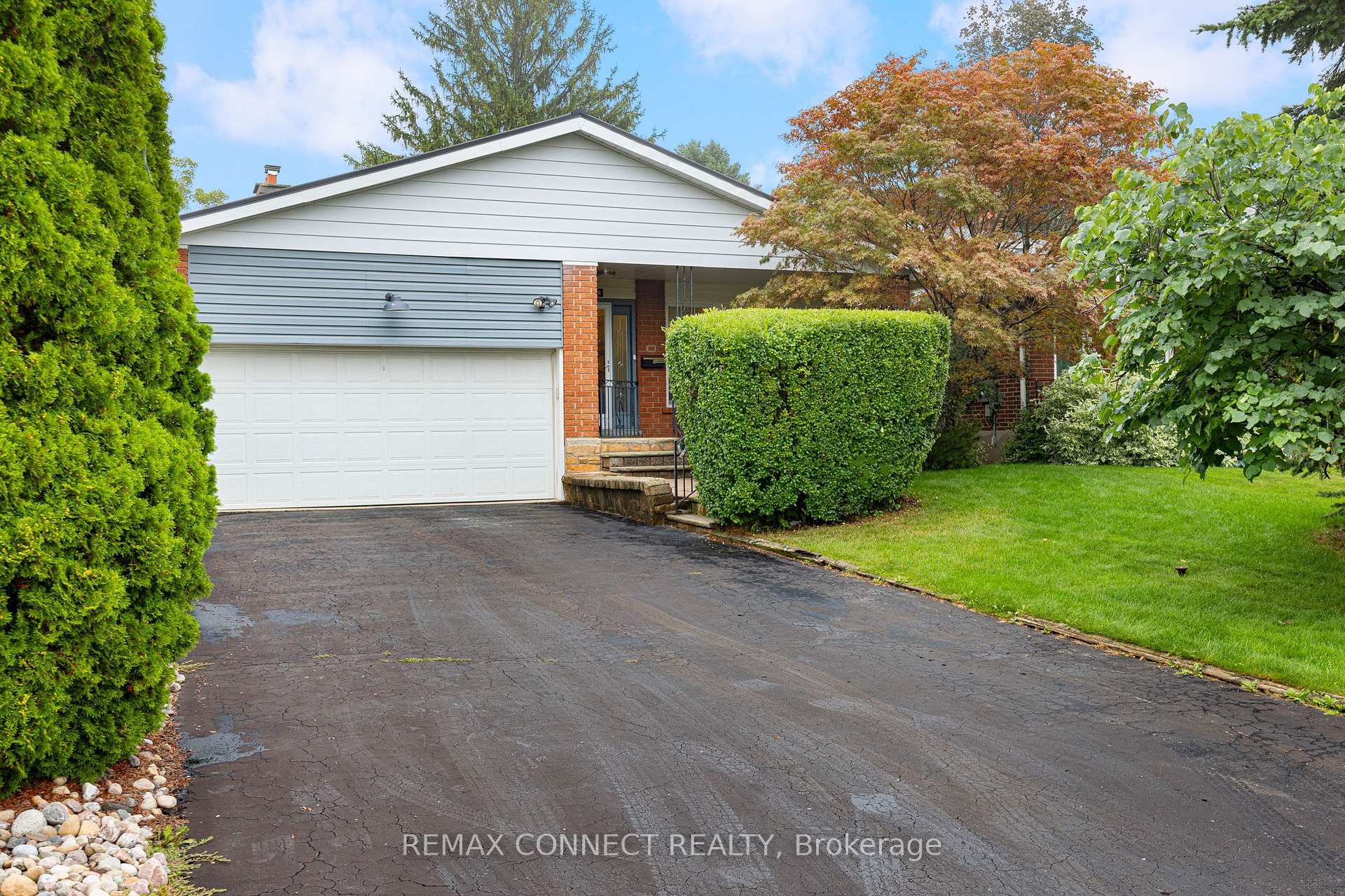 Photo 6 of 59 Galloway Road, Scarborough, Guildwood — HOMEH