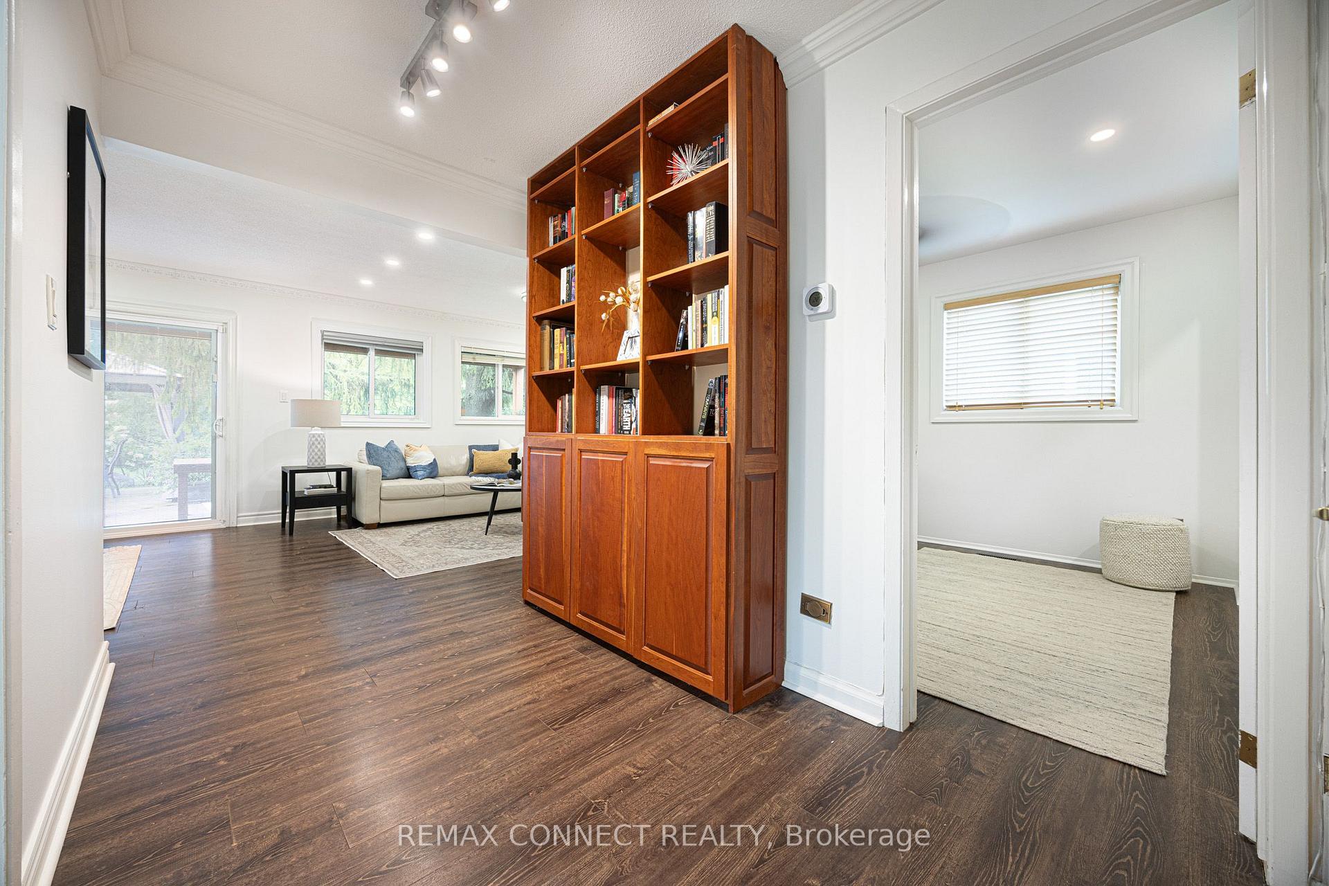 Photo 18 of 59 Galloway Road, Scarborough, Guildwood — HOMEH