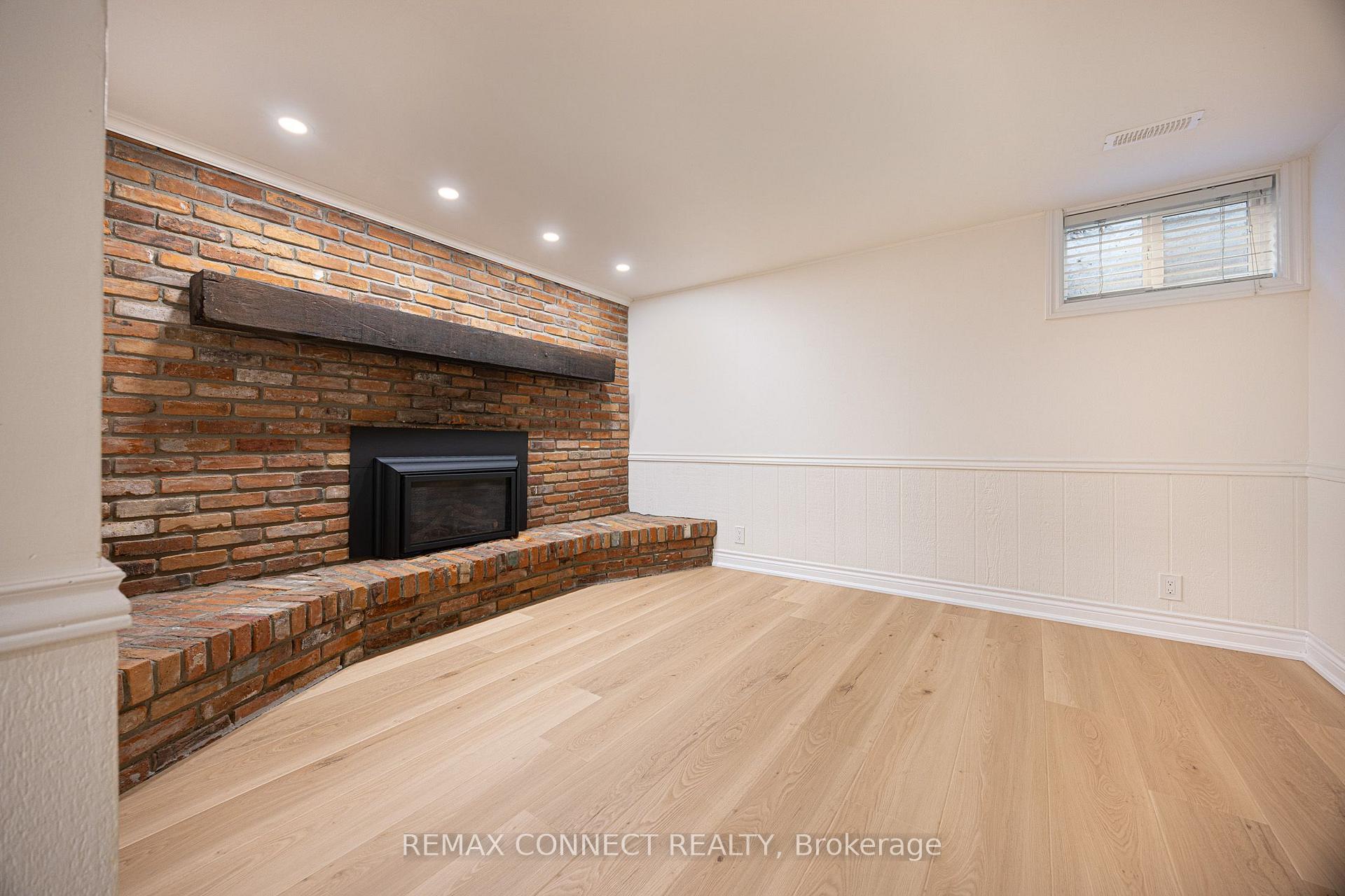 Photo 35 of 59 Galloway Road, Scarborough, Guildwood — HOMEH