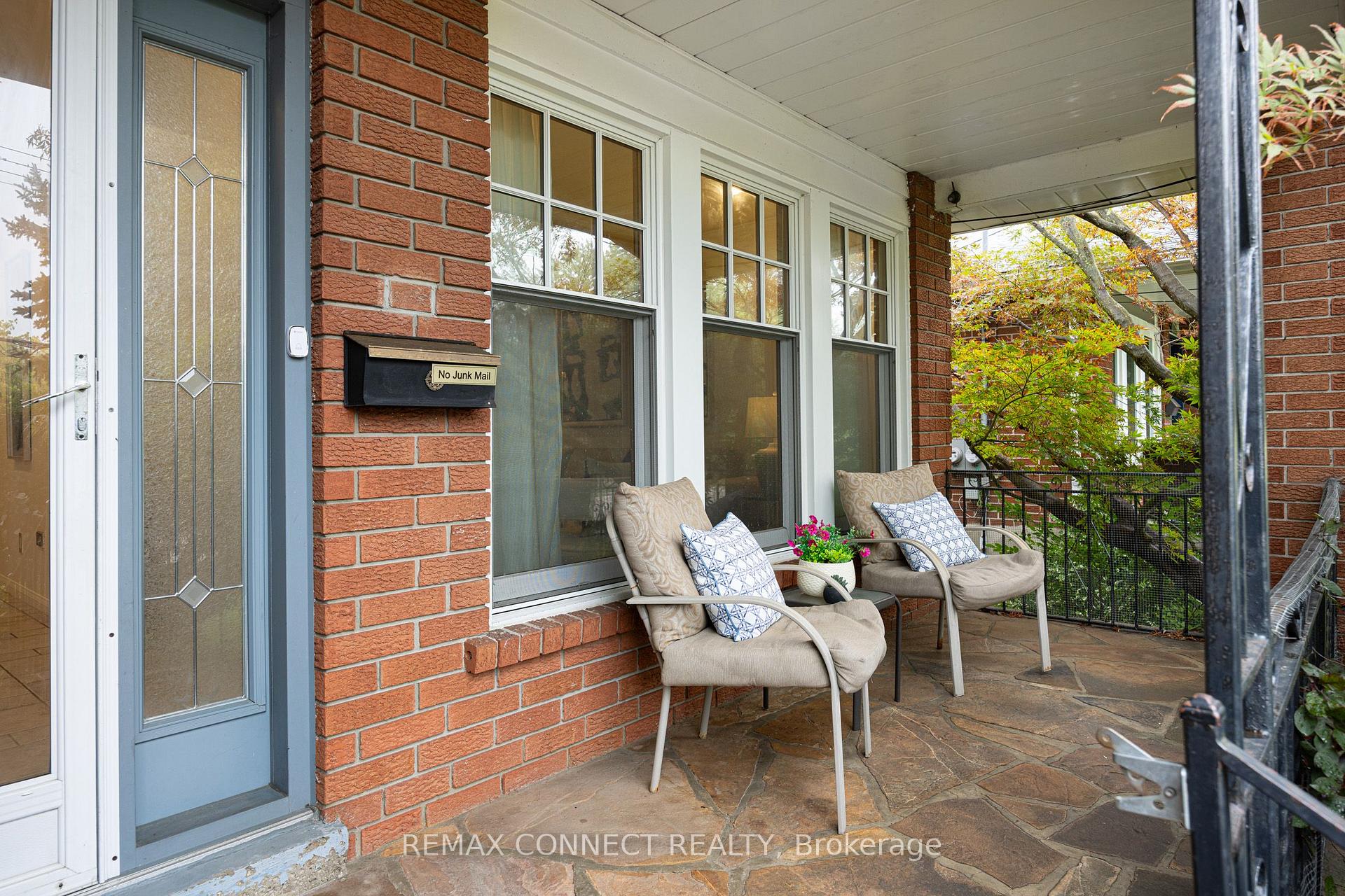 Photo 44 of 59 Galloway Road, Scarborough, Guildwood — HOMEH