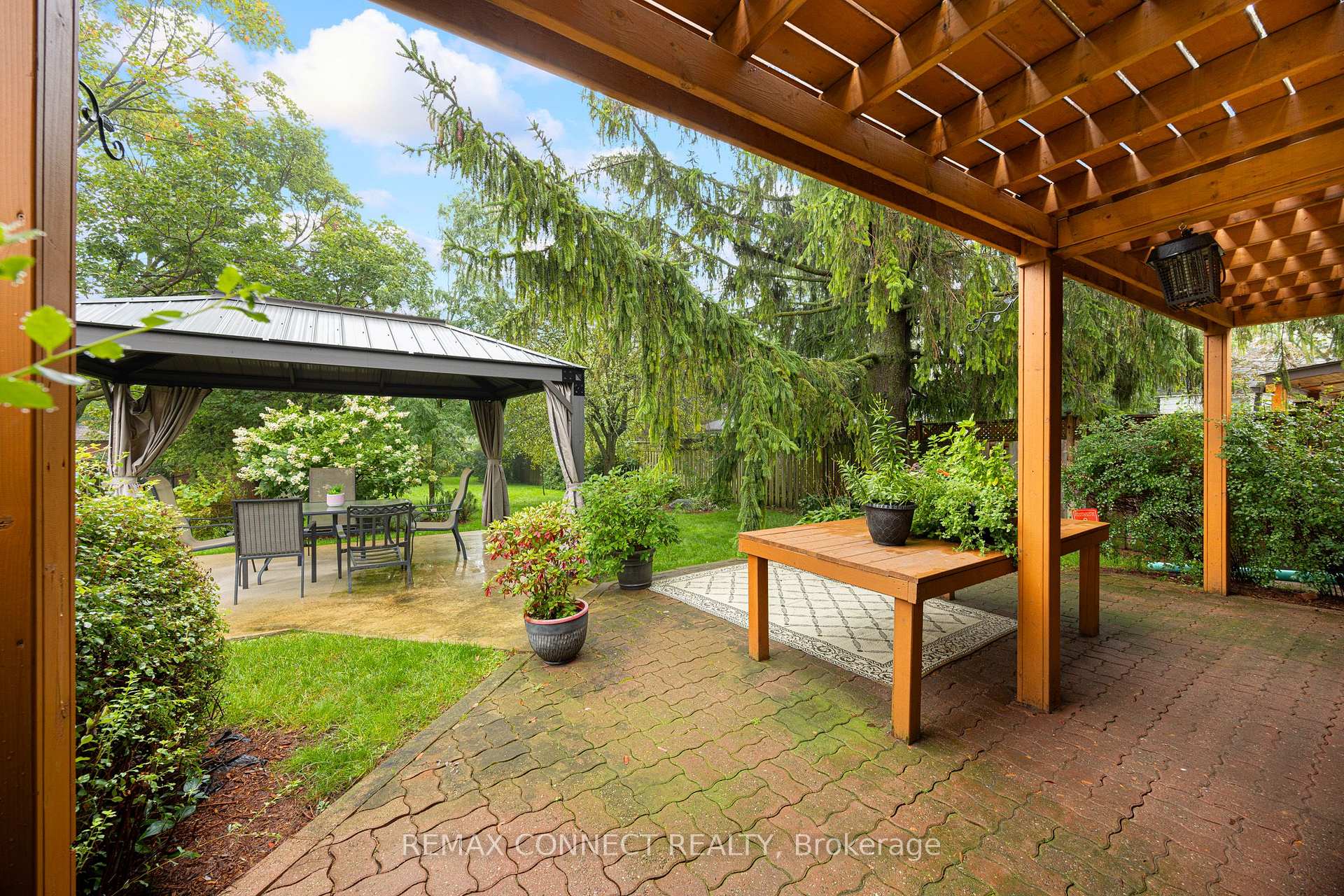 Photo 46 of 59 Galloway Road, Scarborough, Guildwood — HOMEH