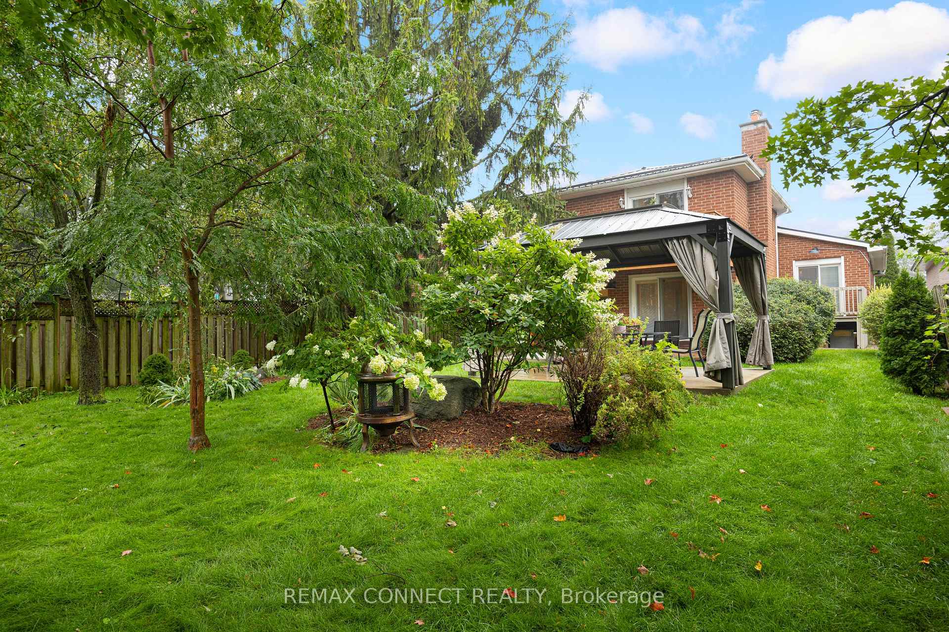 Photo 47 of 59 Galloway Road, Scarborough, Guildwood — HOMEH