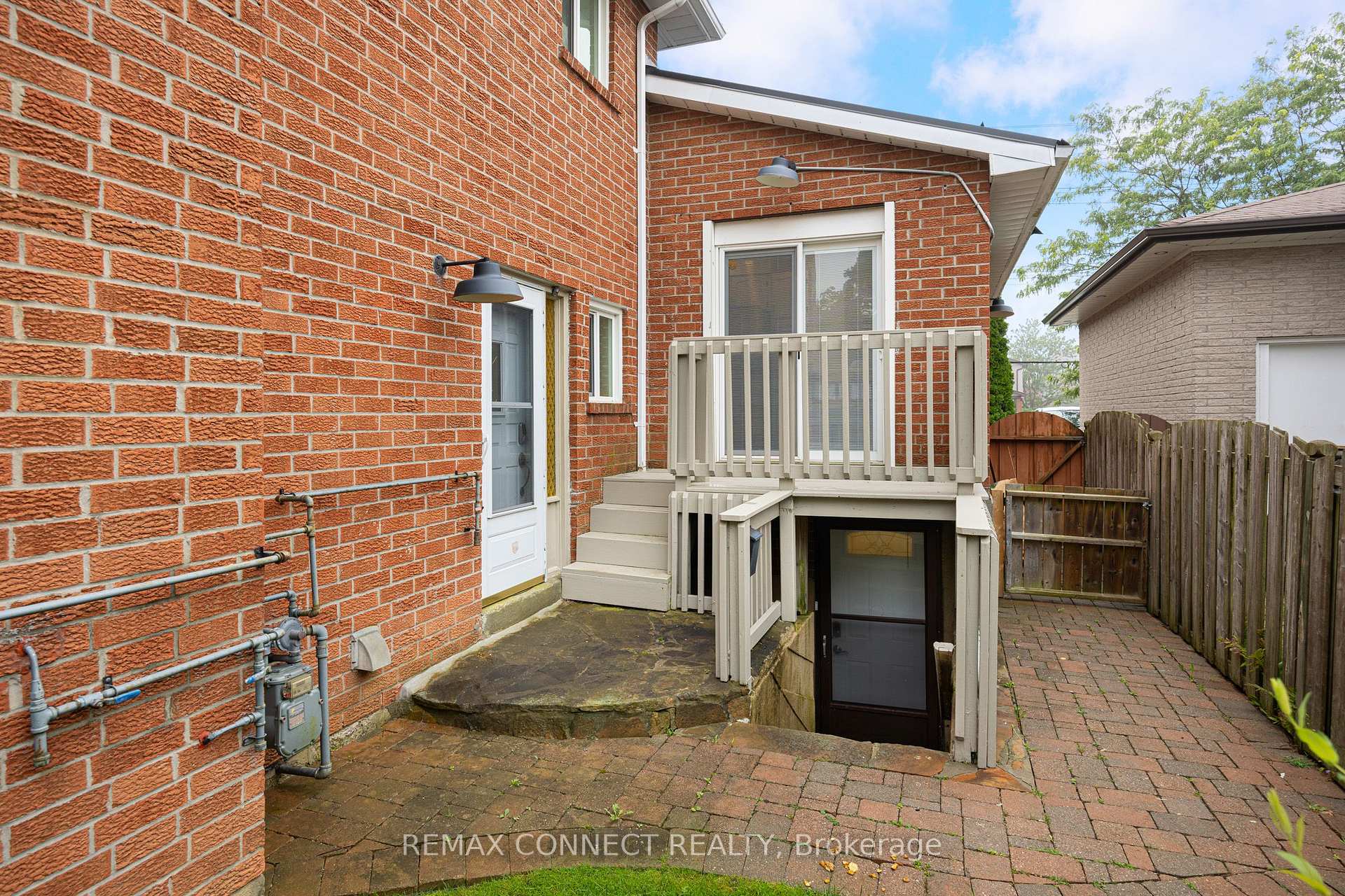 Photo 50 of 59 Galloway Road, Scarborough, Guildwood — HOMEH