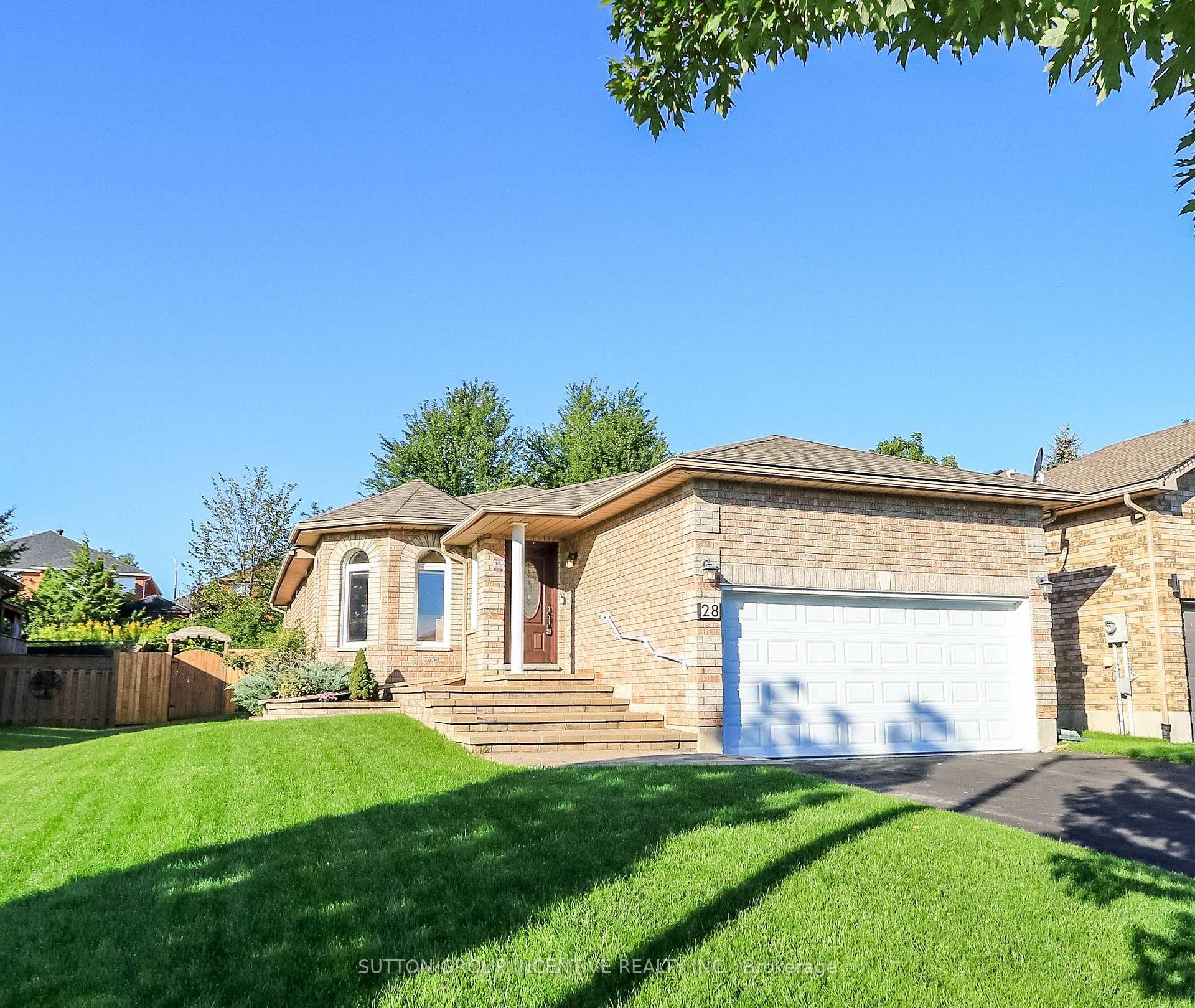 Photo of 28 Brookfield Crescent