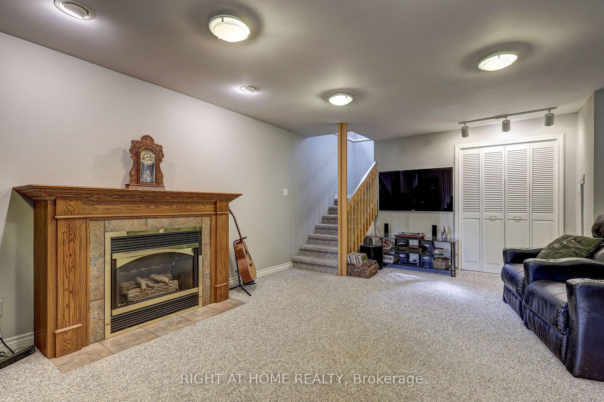 Photo 40 of 41 Goshen Street S, Bluewater, Zurich — HOMEH