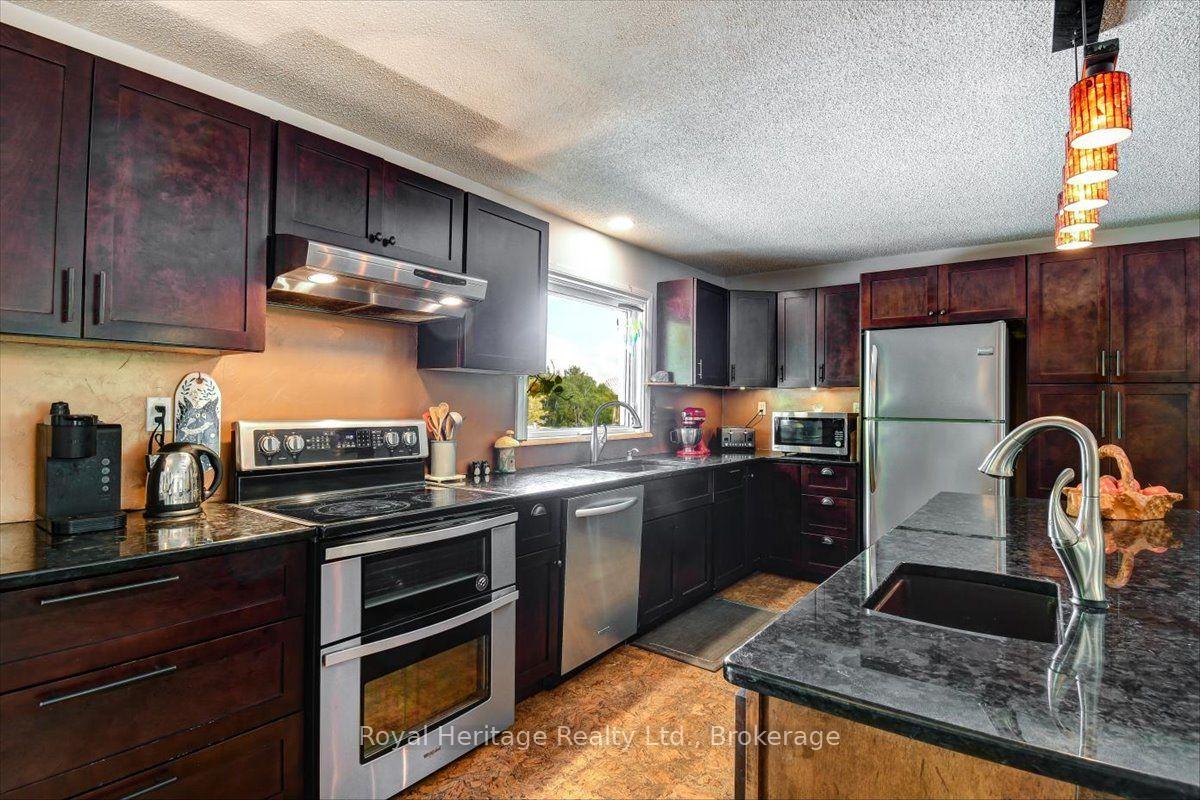 Photo 5 of 174 Bierworth Road, Faraday — HOMEH
