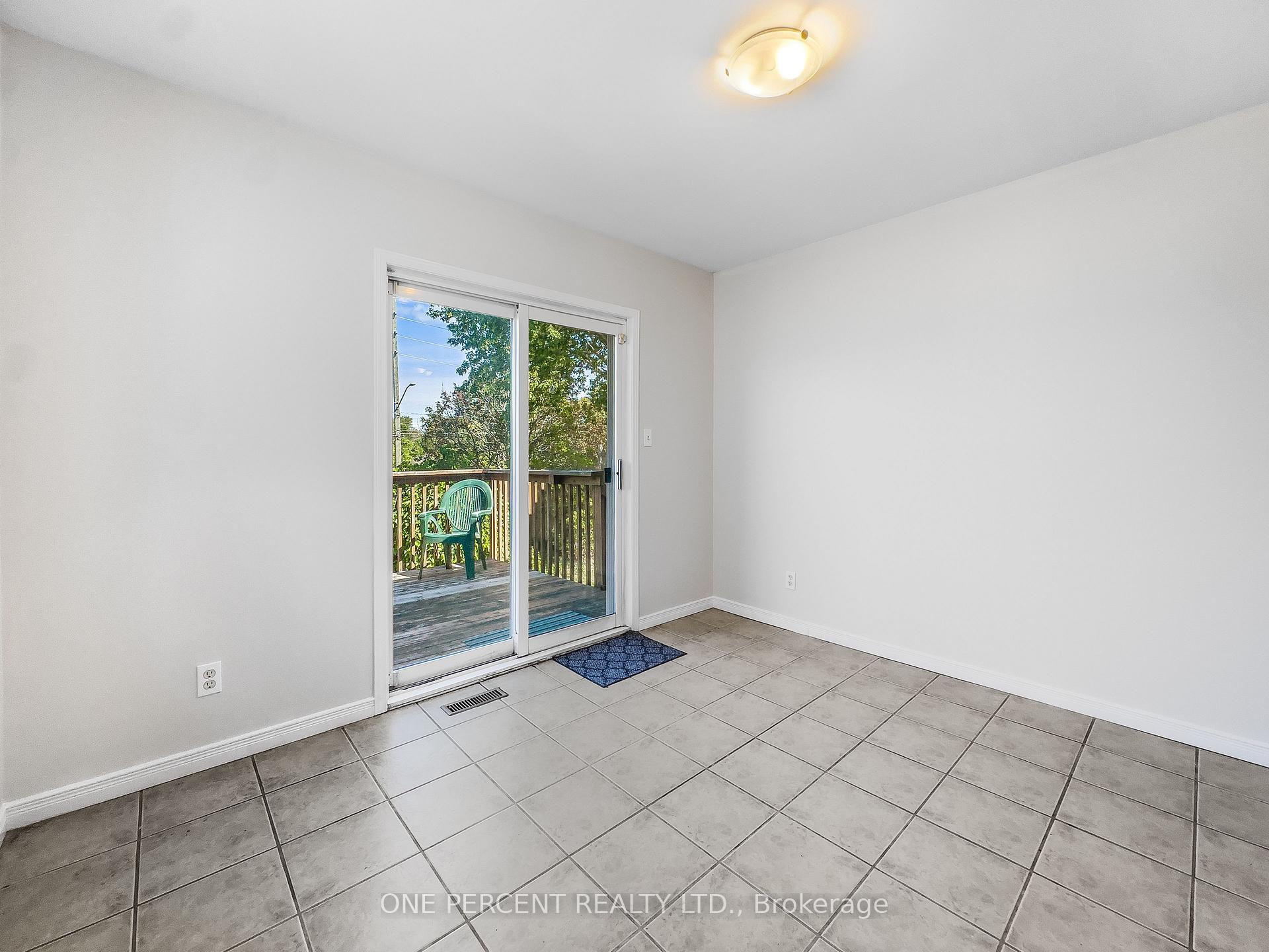 Photo 9 of 27 Faraday Gardens, Belleville, Belleville Ward — HOMEH