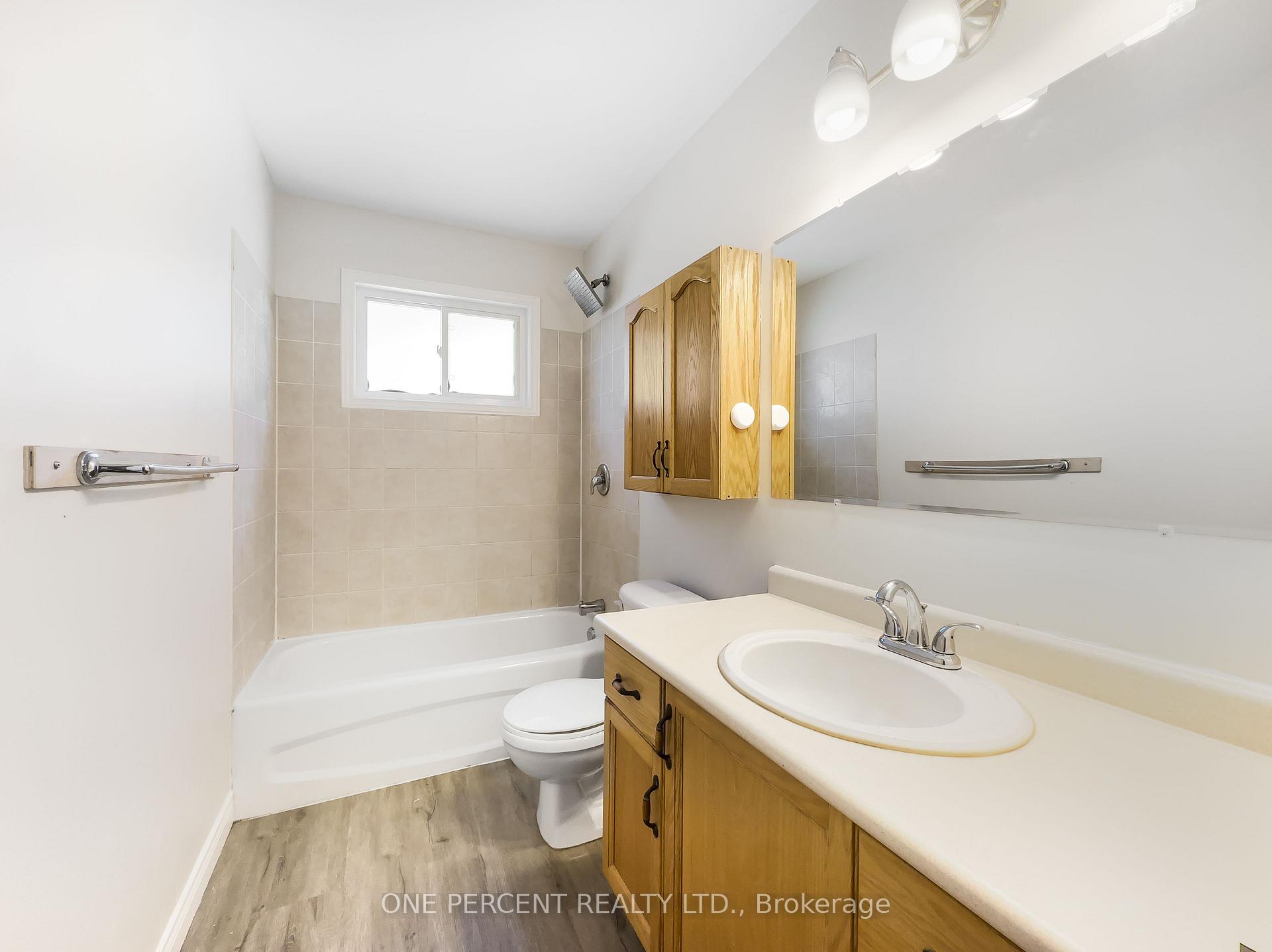 Photo 12 of 27 Faraday Gardens, Belleville, Belleville Ward — HOMEH