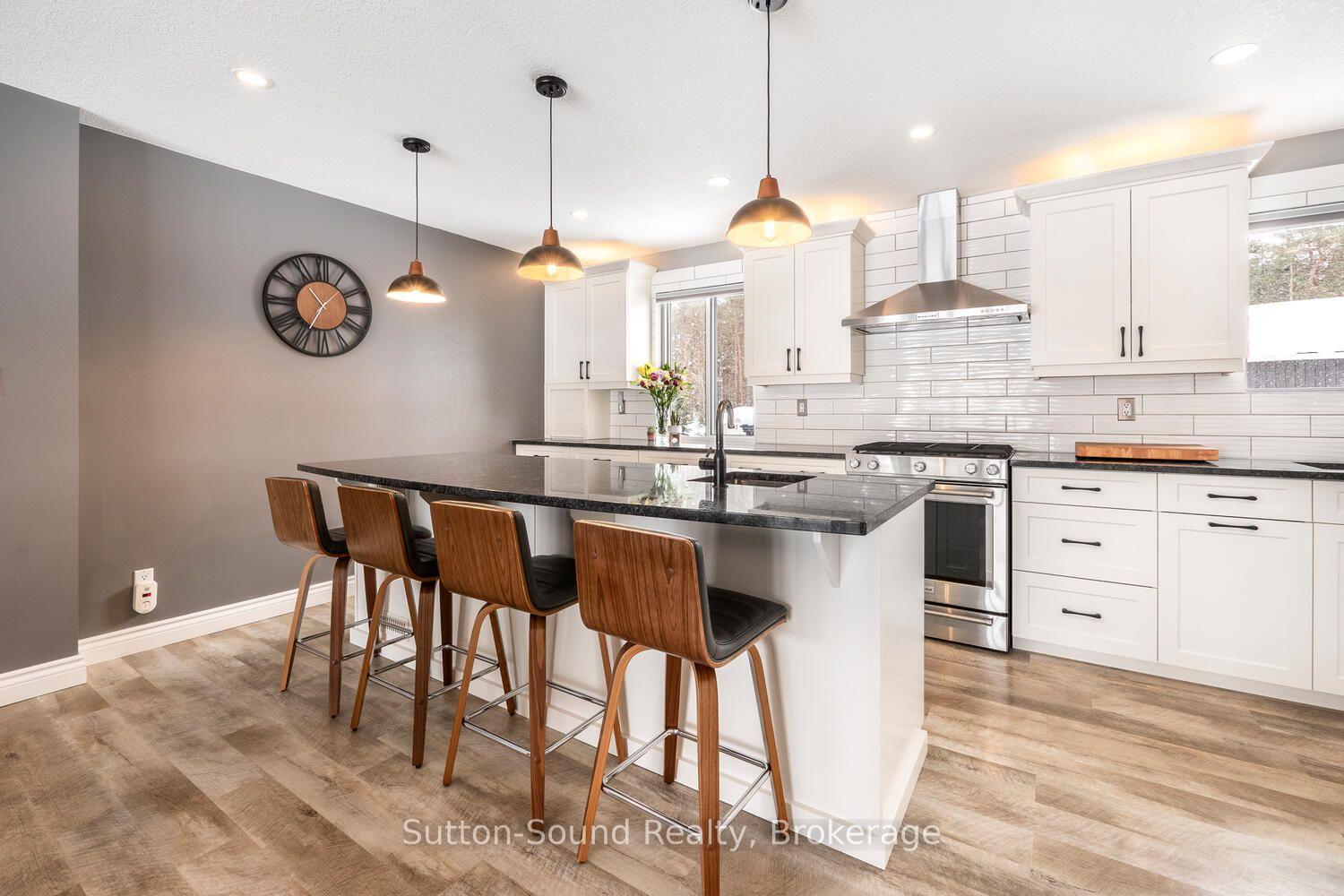 Photo 12 of 35 Pine Tree Drive, South Bruce Peninsula — HOMEH