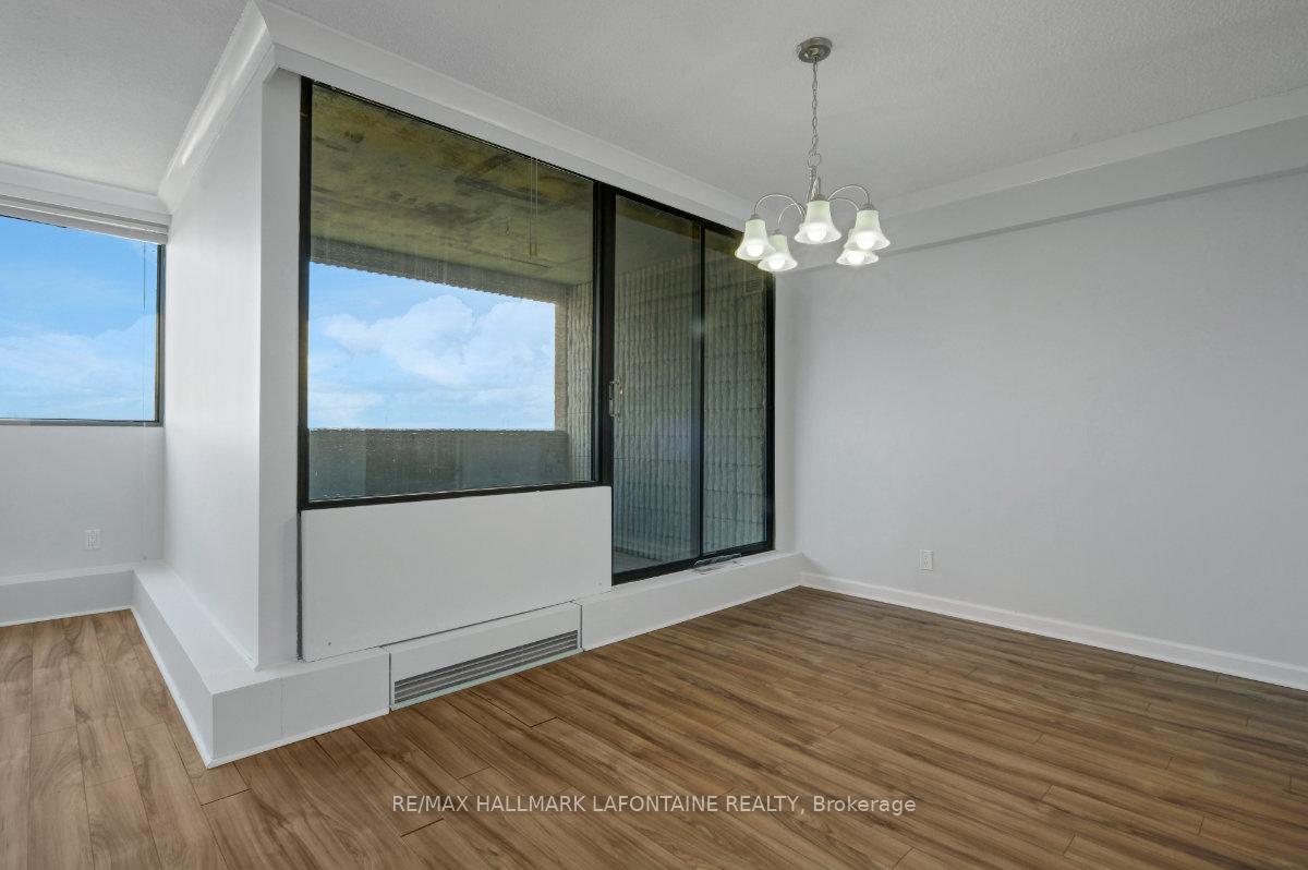 Photo 11 of Unit 1606, 1285 Cahill Drive, Ottawa, South Keys — HOMEH