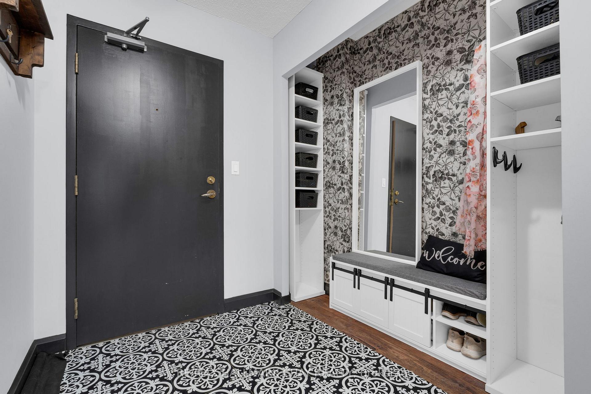 Photo 2 of Unit 1003, 140 Dunlop Street E, Barrie, City Centre — HOMEH