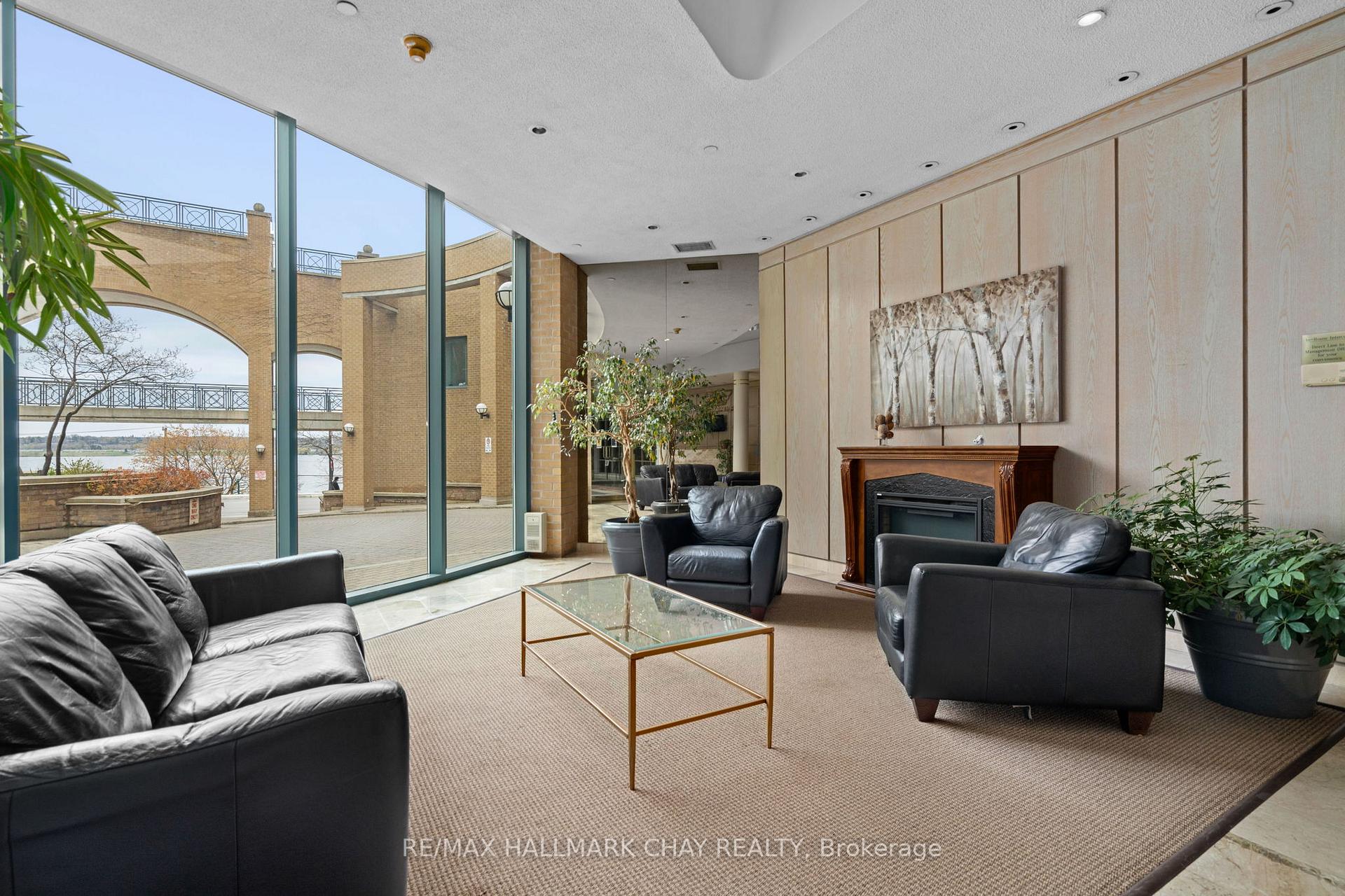 Photo 15 of Unit 1003, 140 Dunlop Street E, Barrie, City Centre — HOMEH