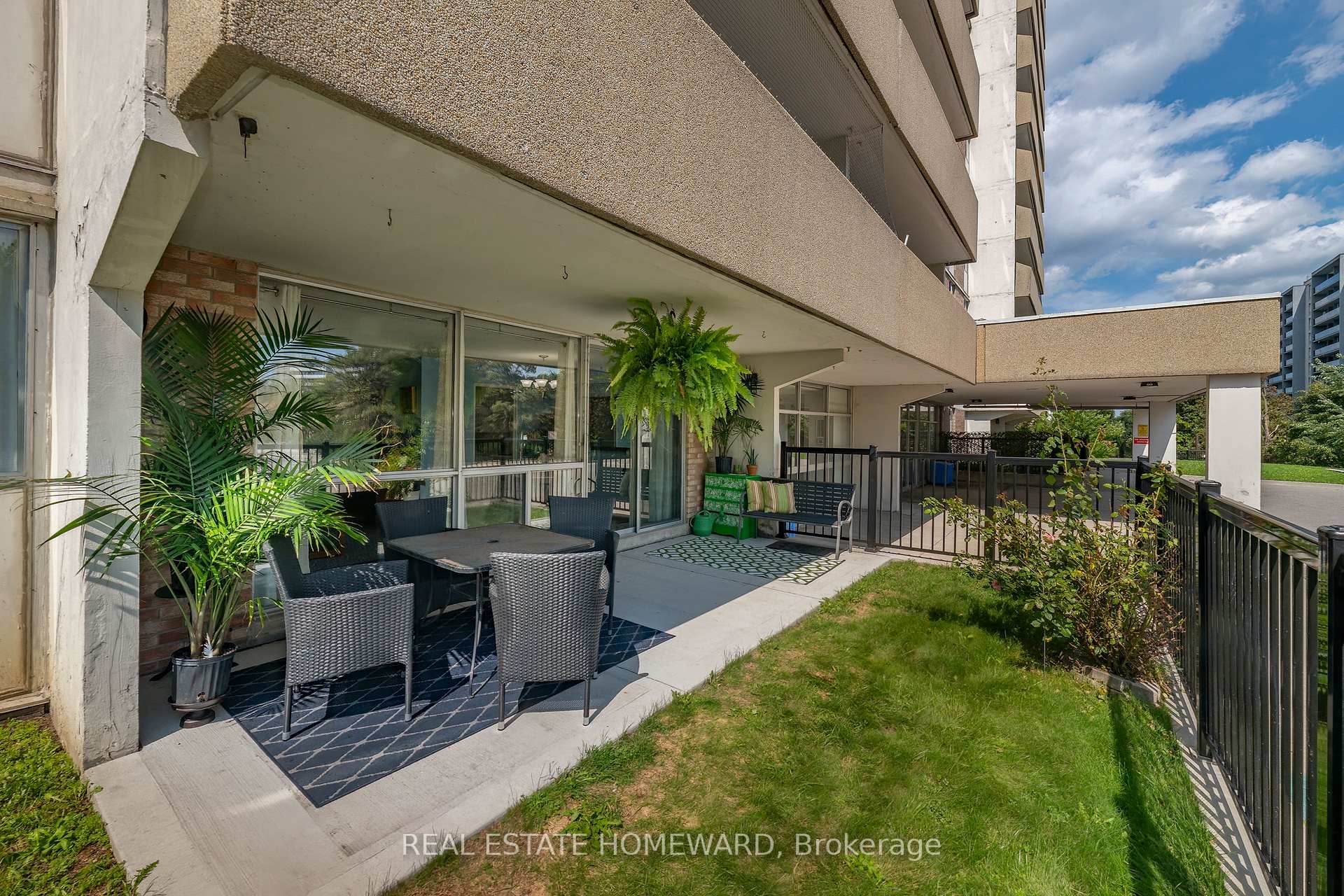 Photo 2 of Unit 105, 120 Dundalk Drive, Scarborough, Dorset Park — HOMEH