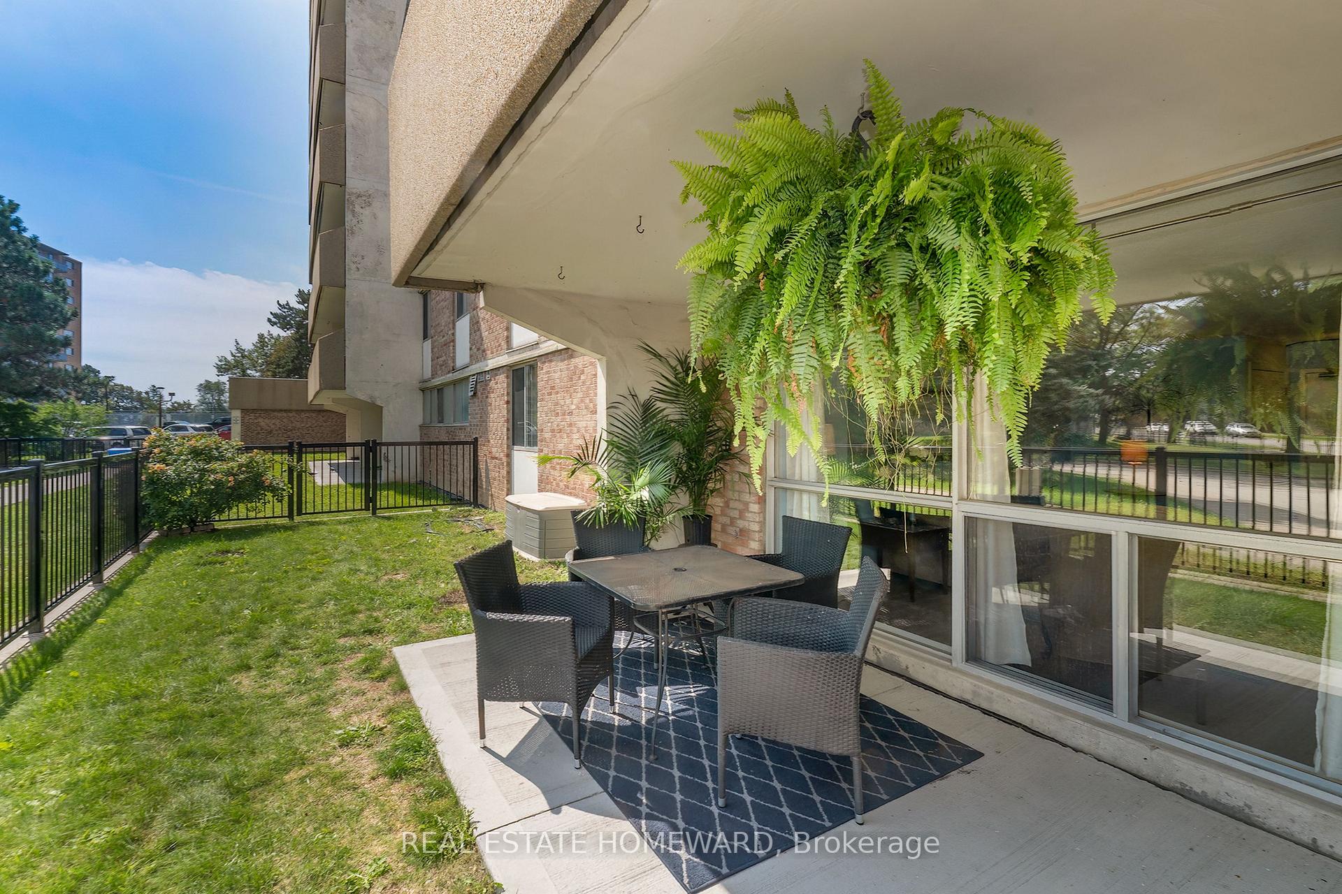 Photo 3 of Unit 105, 120 Dundalk Drive, Scarborough, Dorset Park — HOMEH