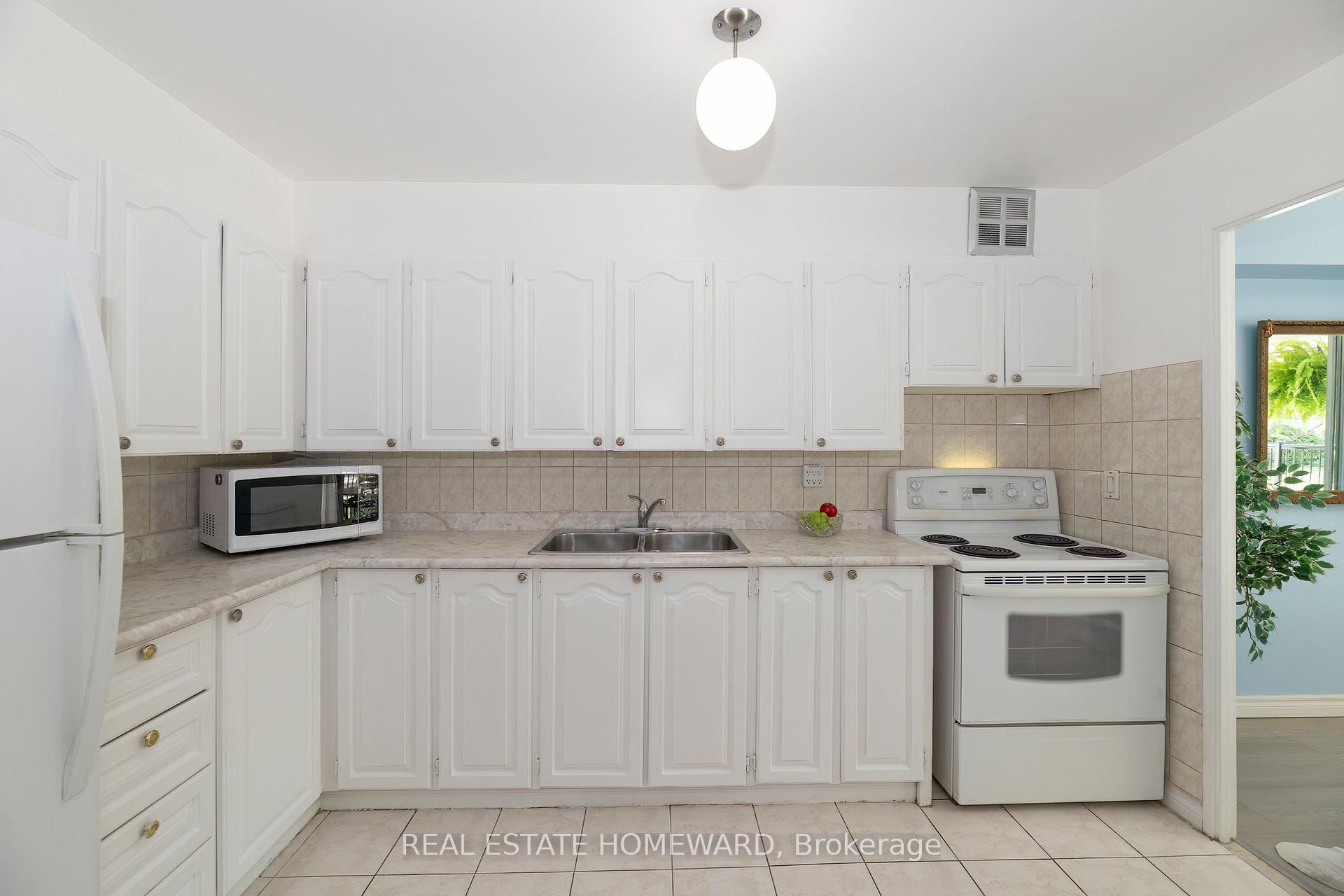 Photo 13 of Unit 105, 120 Dundalk Drive, Scarborough, Dorset Park — HOMEH