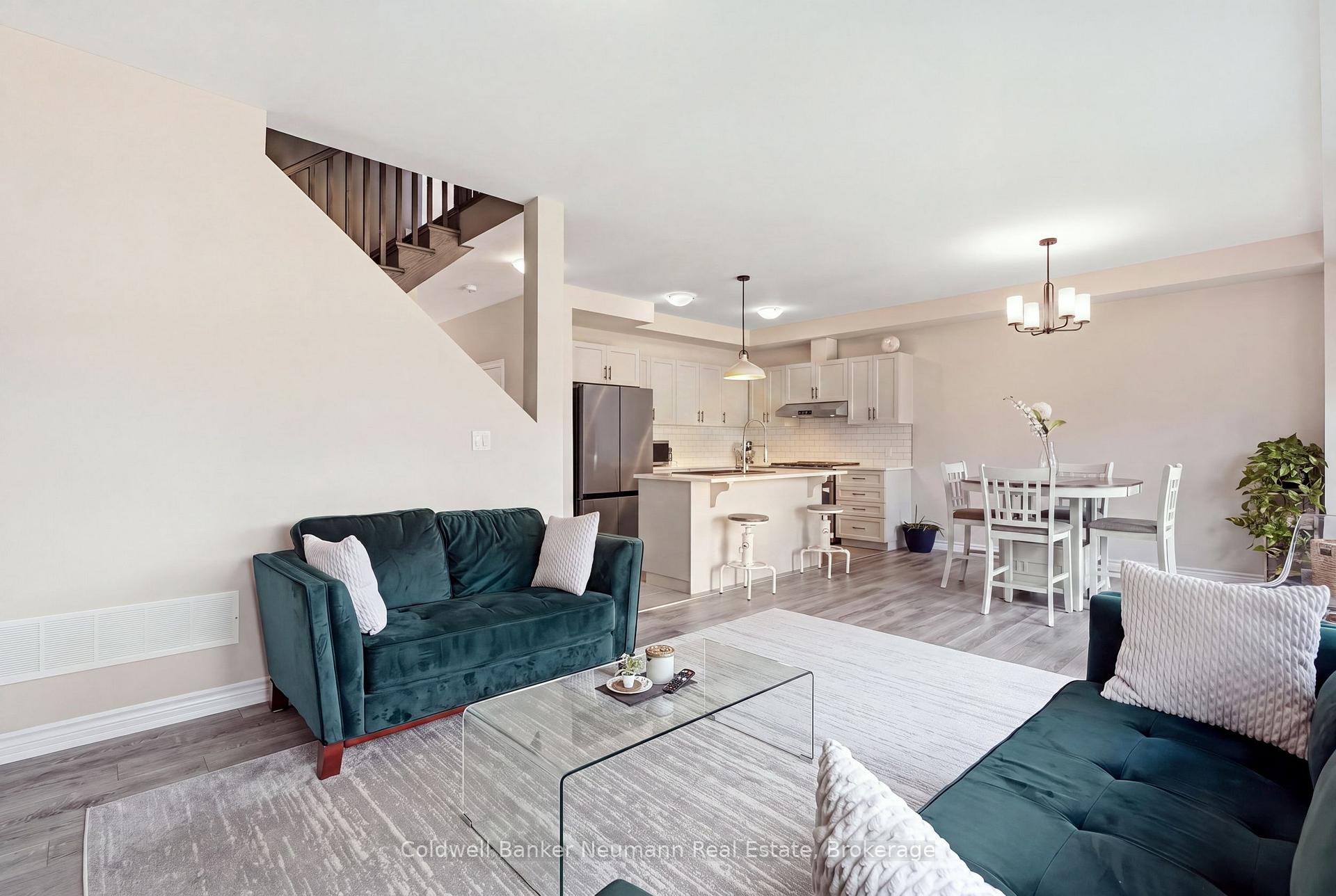 Photo 16 of 3 Braida Lane, Halton Hills, Acton — HOMEH