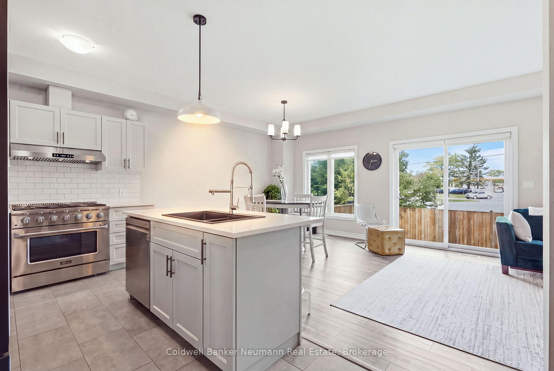 Photo 17 of 3 Braida Lane, Halton Hills, Acton — HOMEH