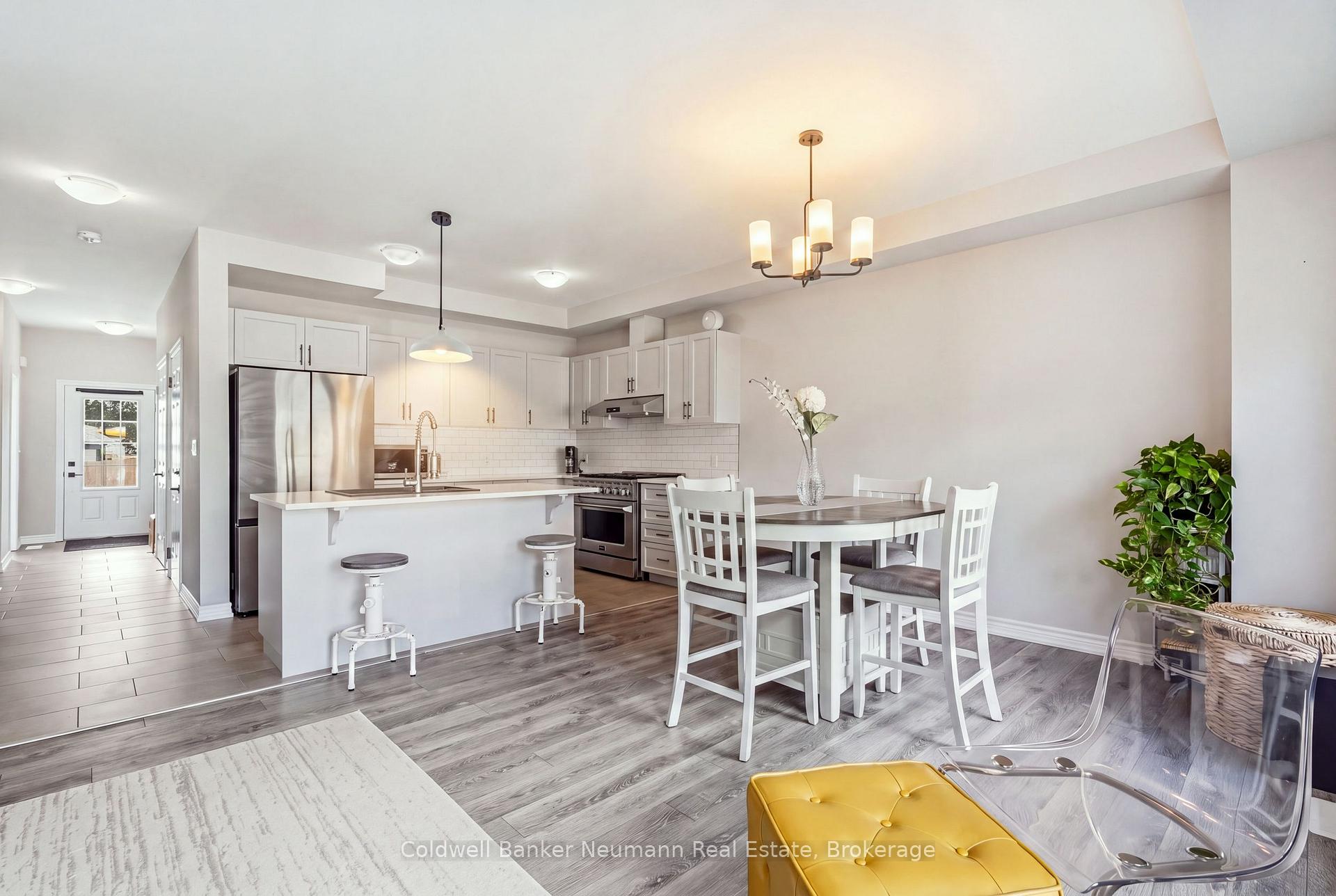 Photo 23 of 3 Braida Lane, Halton Hills, Acton — HOMEH