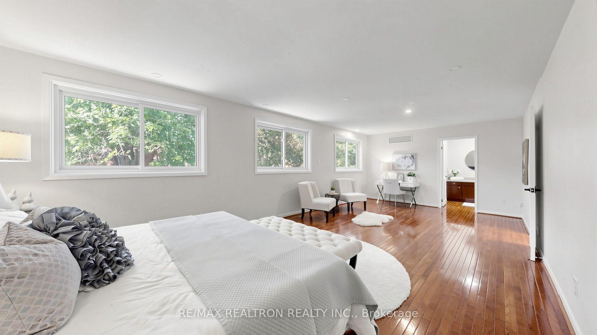 Photo 23 of 41 Beardmore Crescent, North York, Bayview Woods-Steeles — HOMEH