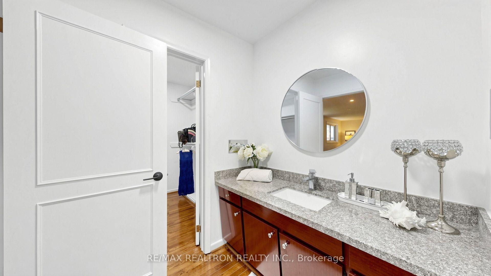 Photo 25 of 41 Beardmore Crescent, North York, Bayview Woods-Steeles — HOMEH